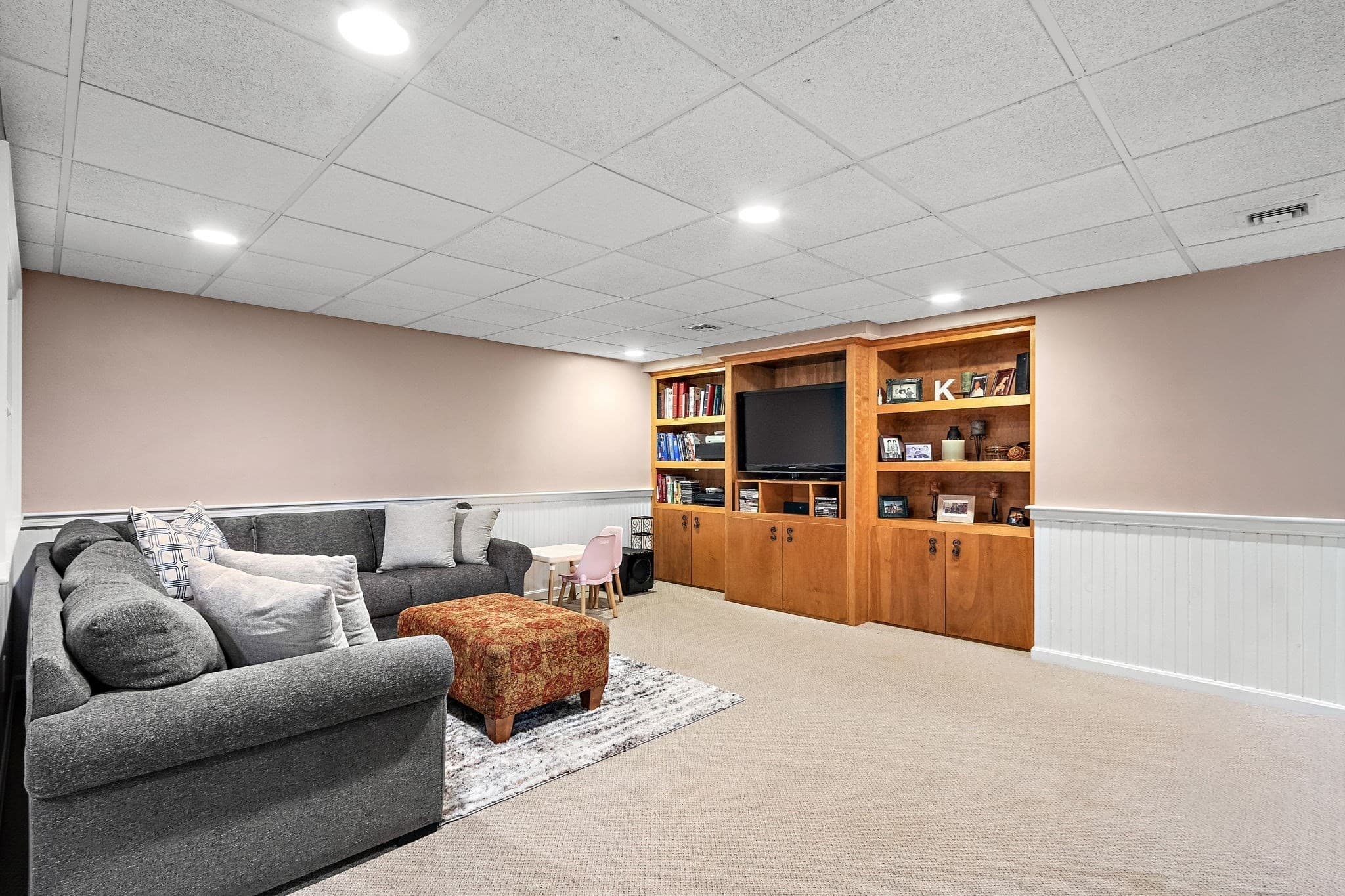 Single Family Residence at 9 Douglas Dr, Mansfield MA 02048, Mansfield, photo 33 of 42
