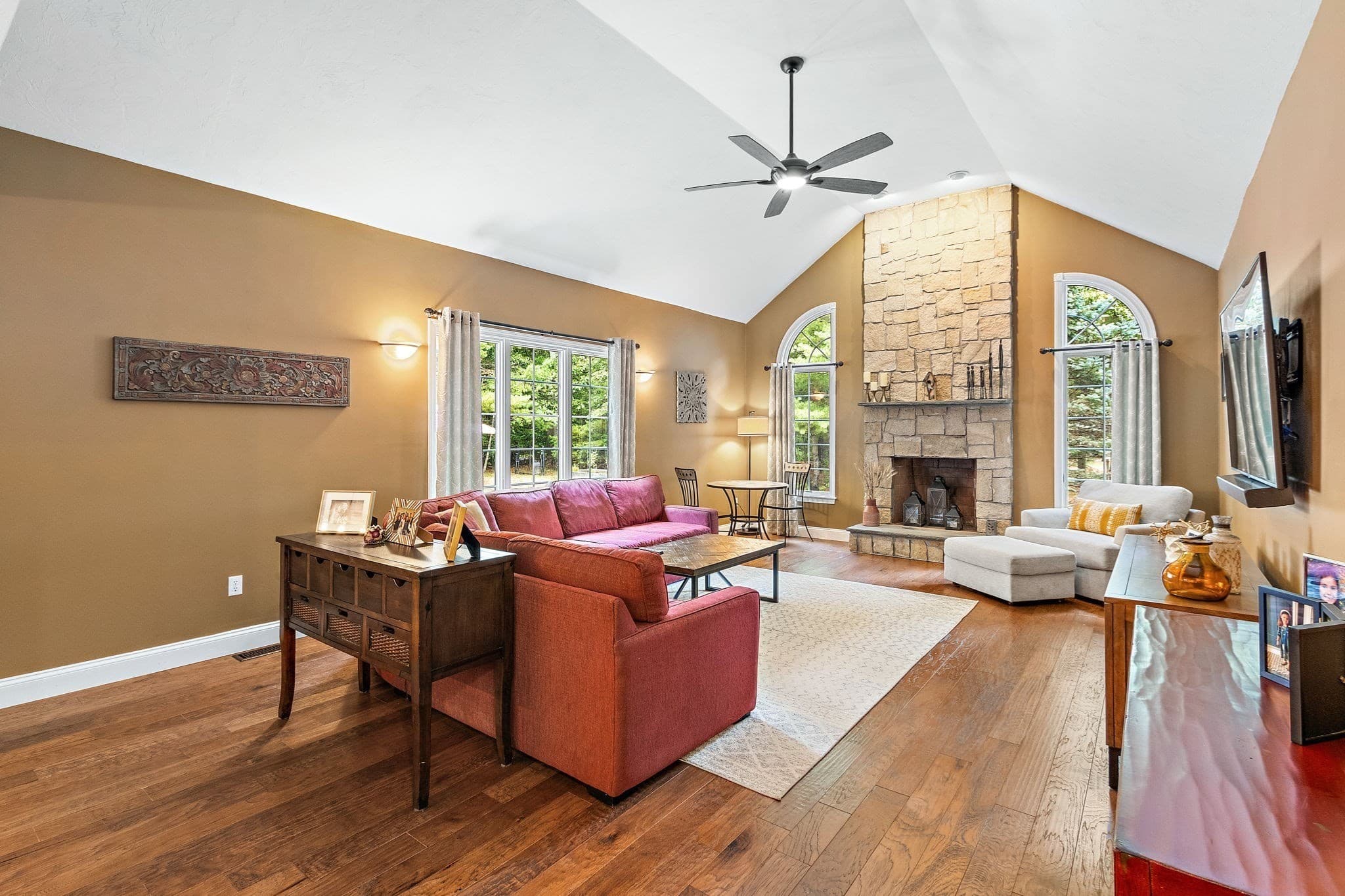 Single Family Residence at 9 Douglas Dr, Mansfield MA 02048, Mansfield, photo 14 of 42