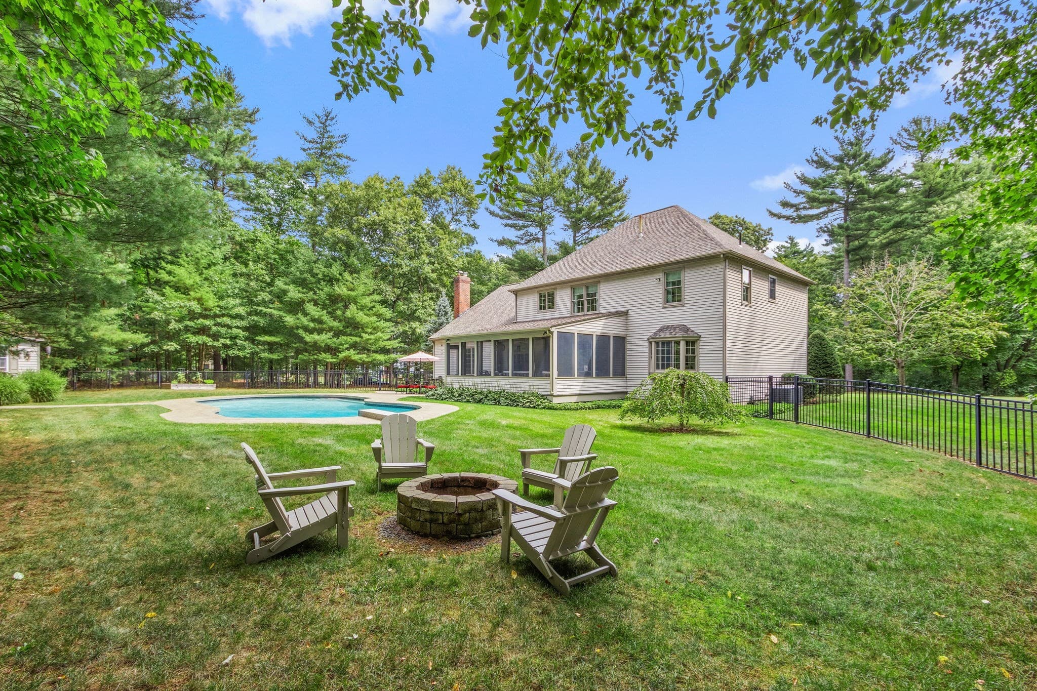 Single Family Residence at 9 Douglas Dr, Mansfield MA 02048, Mansfield, photo 37 of 42