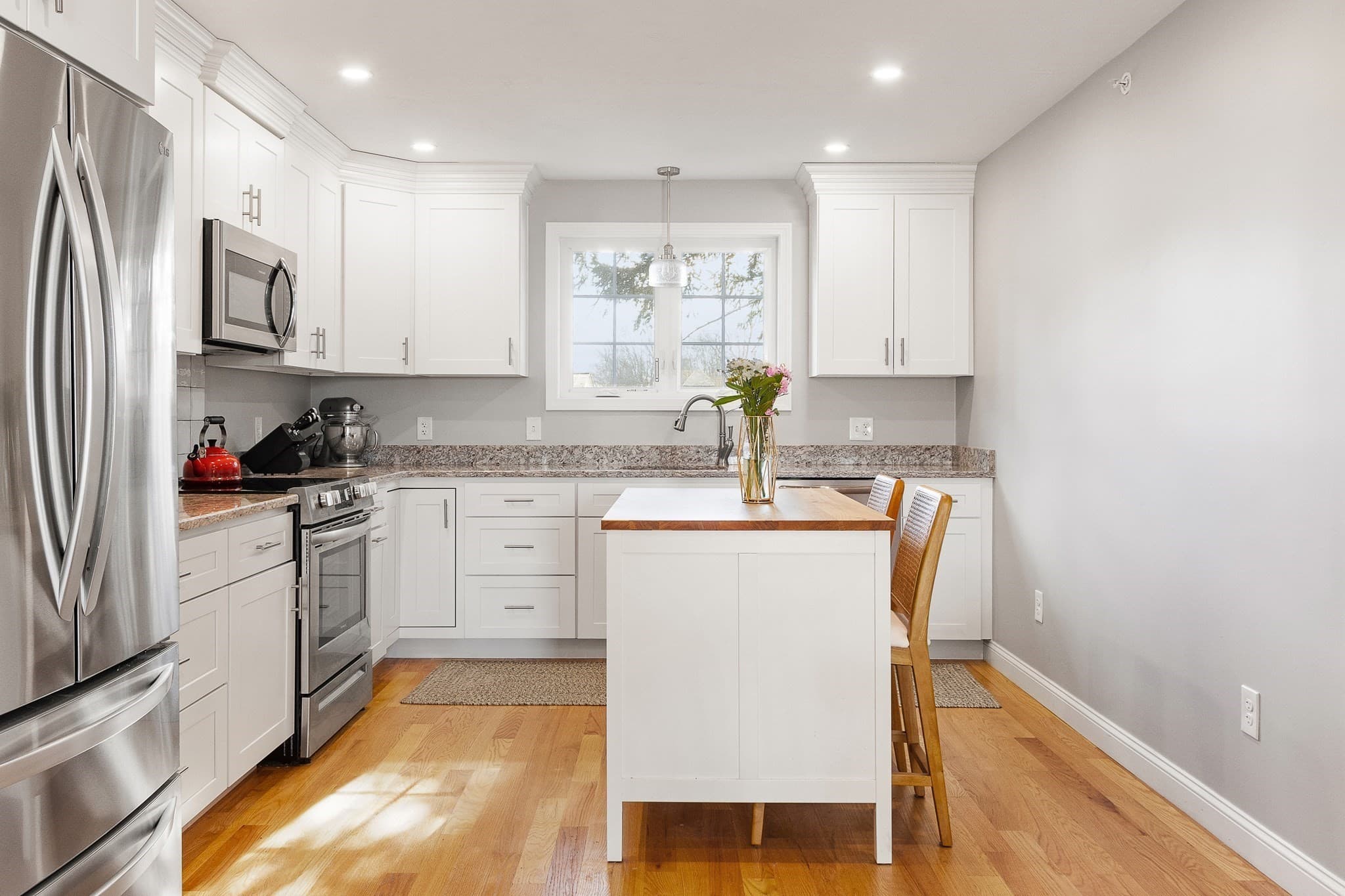 Condominium at 1093 Main St # 4, Weymouth MA 02190, photo 2 of 34