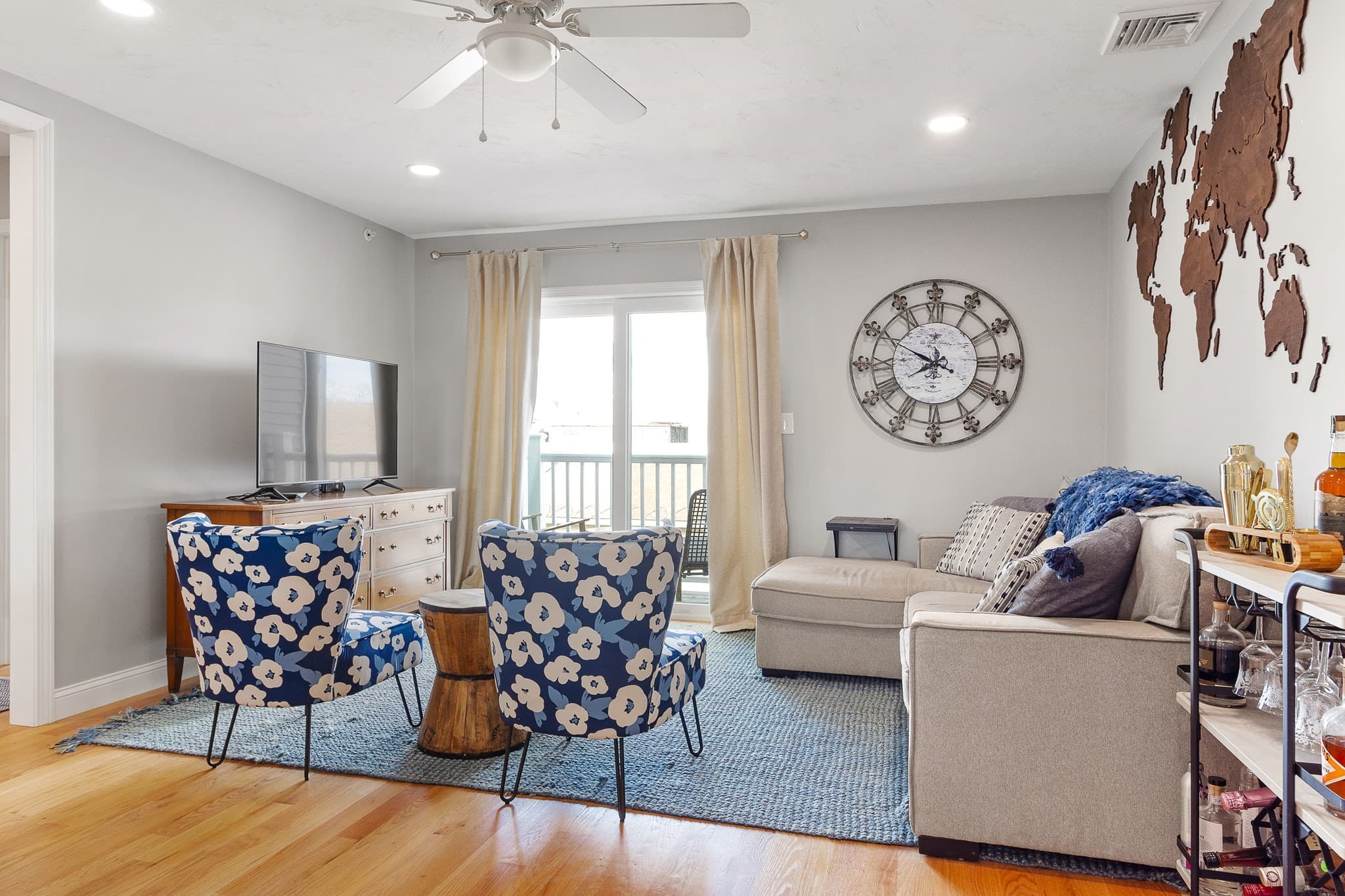 Condominium at 1093 Main St # 4, Weymouth MA 02190, photo 6 of 34