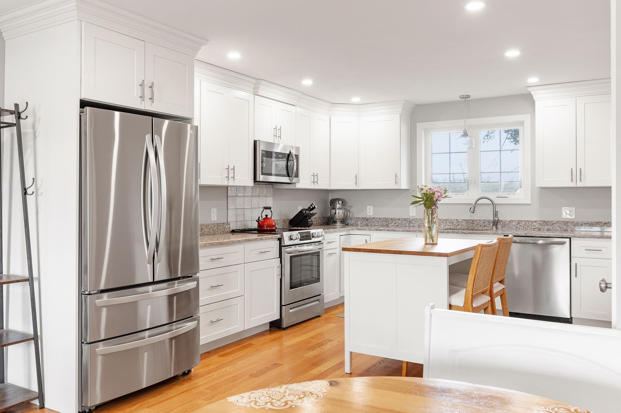 1093 Main St # 4, Weymouth MA 02190