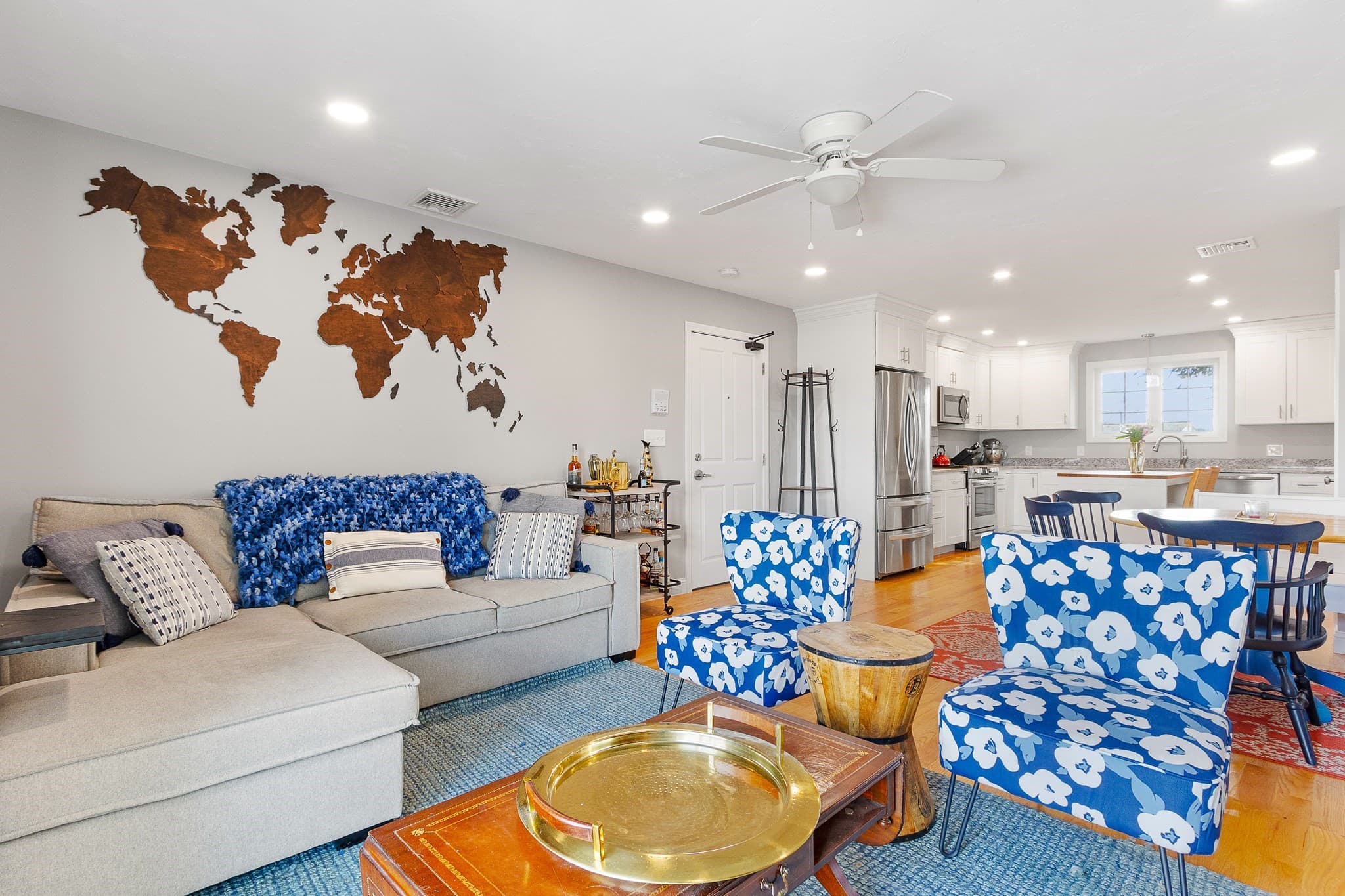 Condominium at 1093 Main St # 4, Weymouth MA 02190, photo 8 of 34