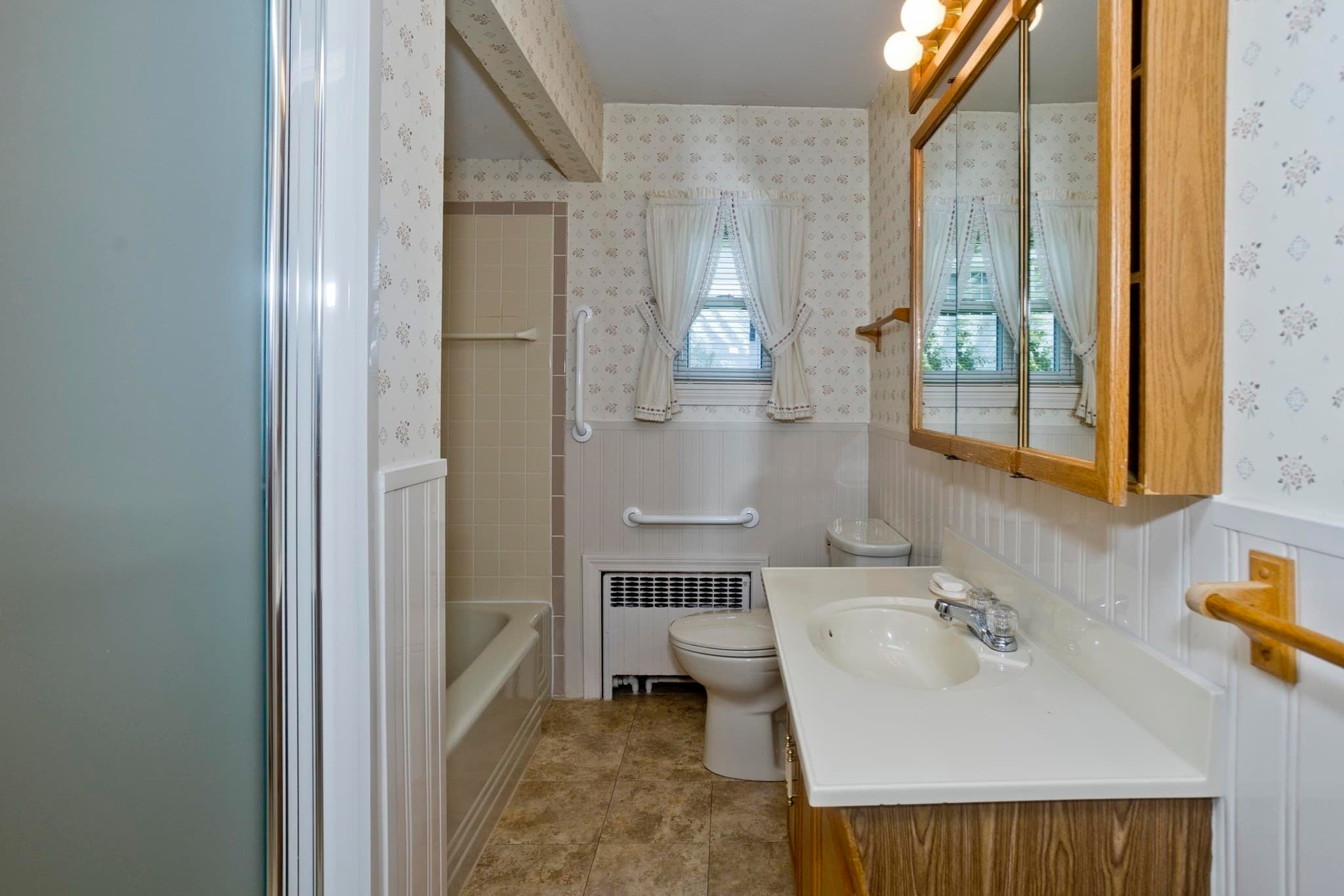 Single Family Residence at 34 Vadnais St, Holyoke MA 01040, Holyoke, photo 12 of 25