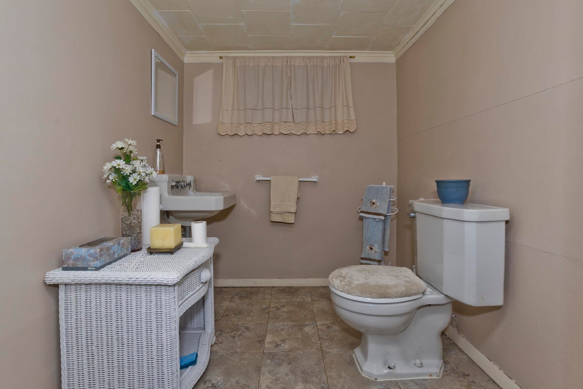 Single Family Residence at 34 Vadnais St, Holyoke MA 01040, Holyoke, photo 18 of 25
