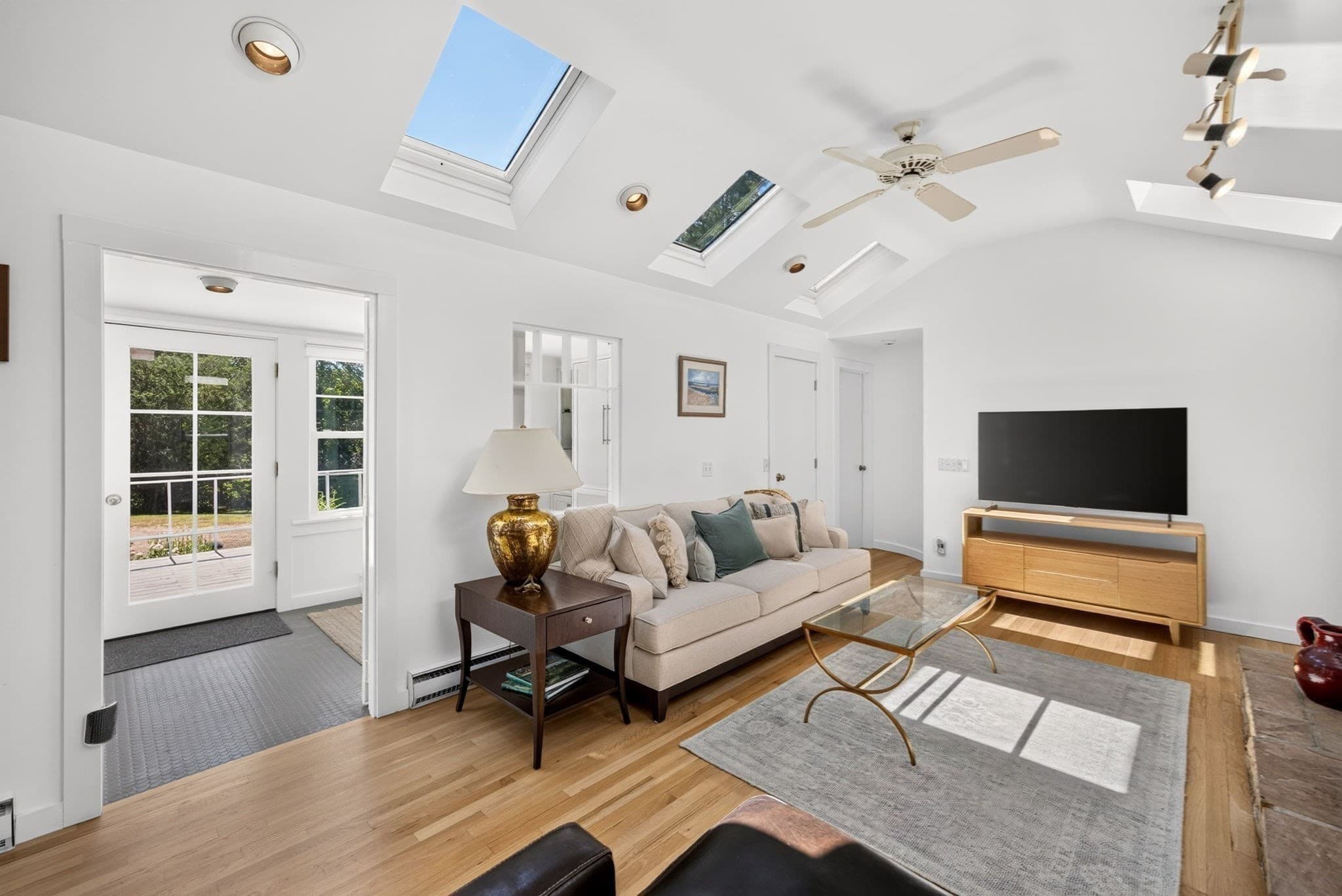 Single Family Residence at 60 Valley Farm Rd, Bourne MA 02559, Bourne, photo 7 of 41