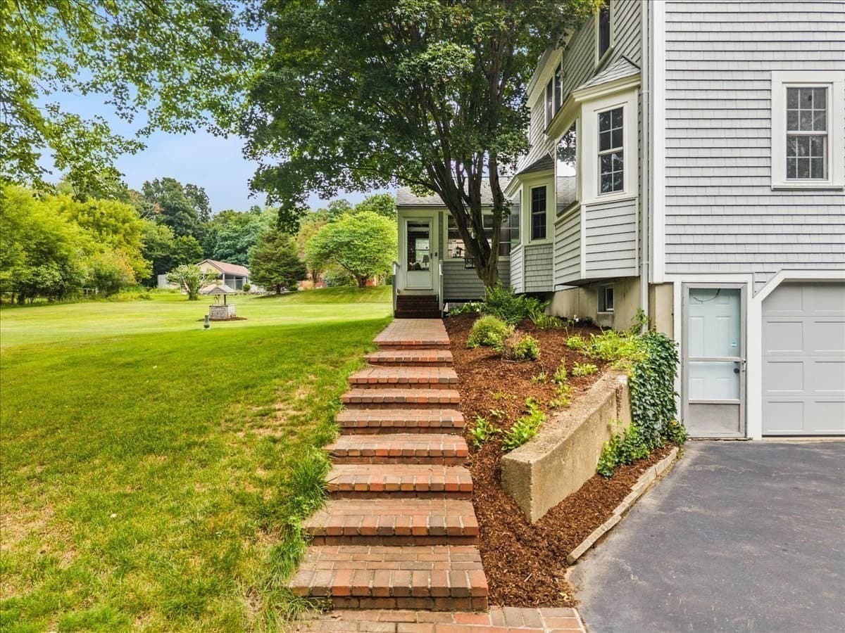 Single Family Residence at 435 Highland Street, East Bridgewater MA 02333, East Bridgewater, photo 4 of 42