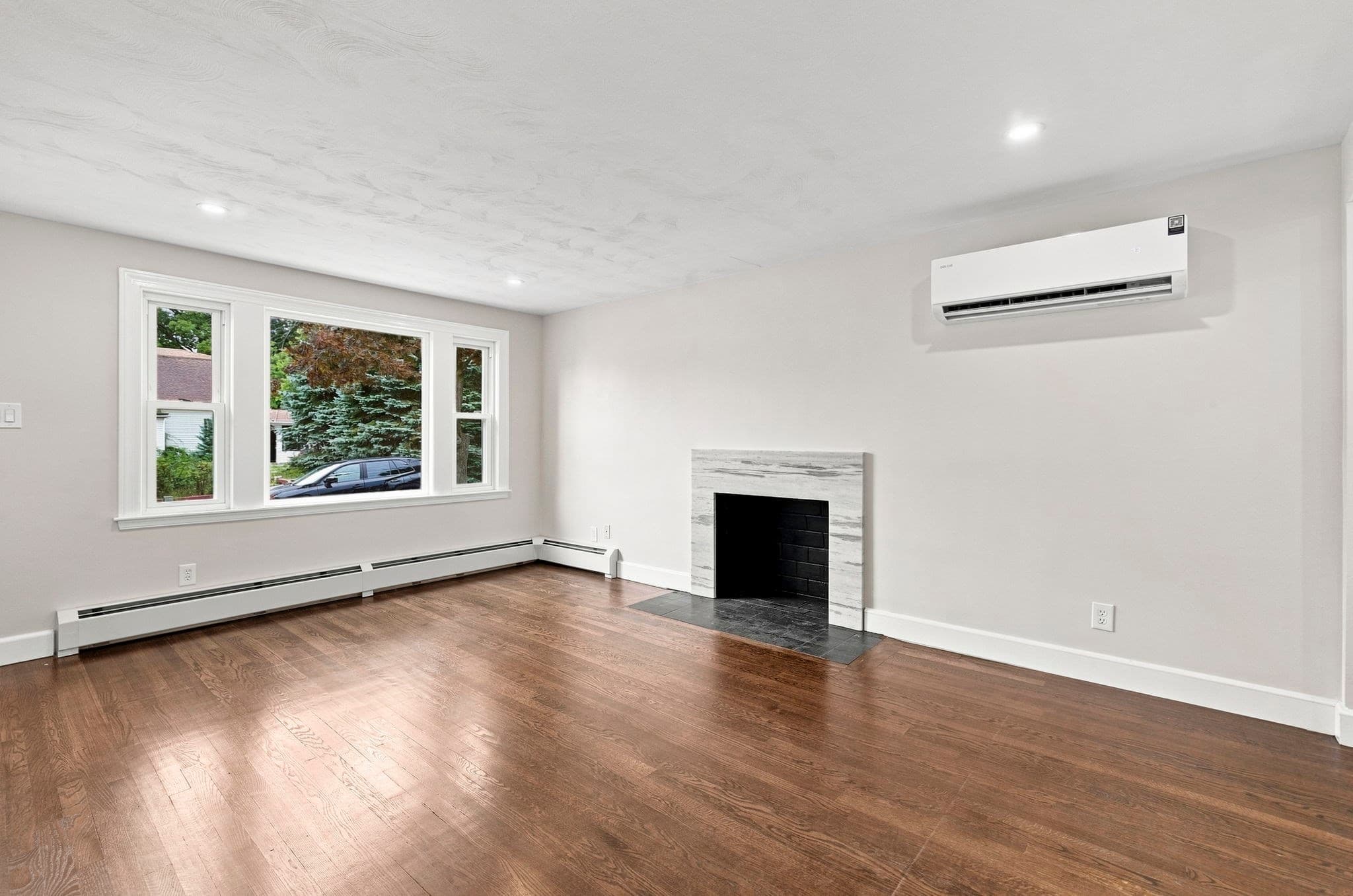 Single Family Residence at 7 Franklin St, Boston MA 02136, photo 10 of 33