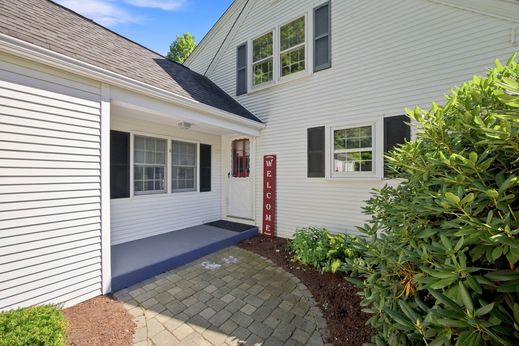 Single Family Residence at 208 Main Street, Wilbraham MA 01095, Wilbraham, photo 3 of 41