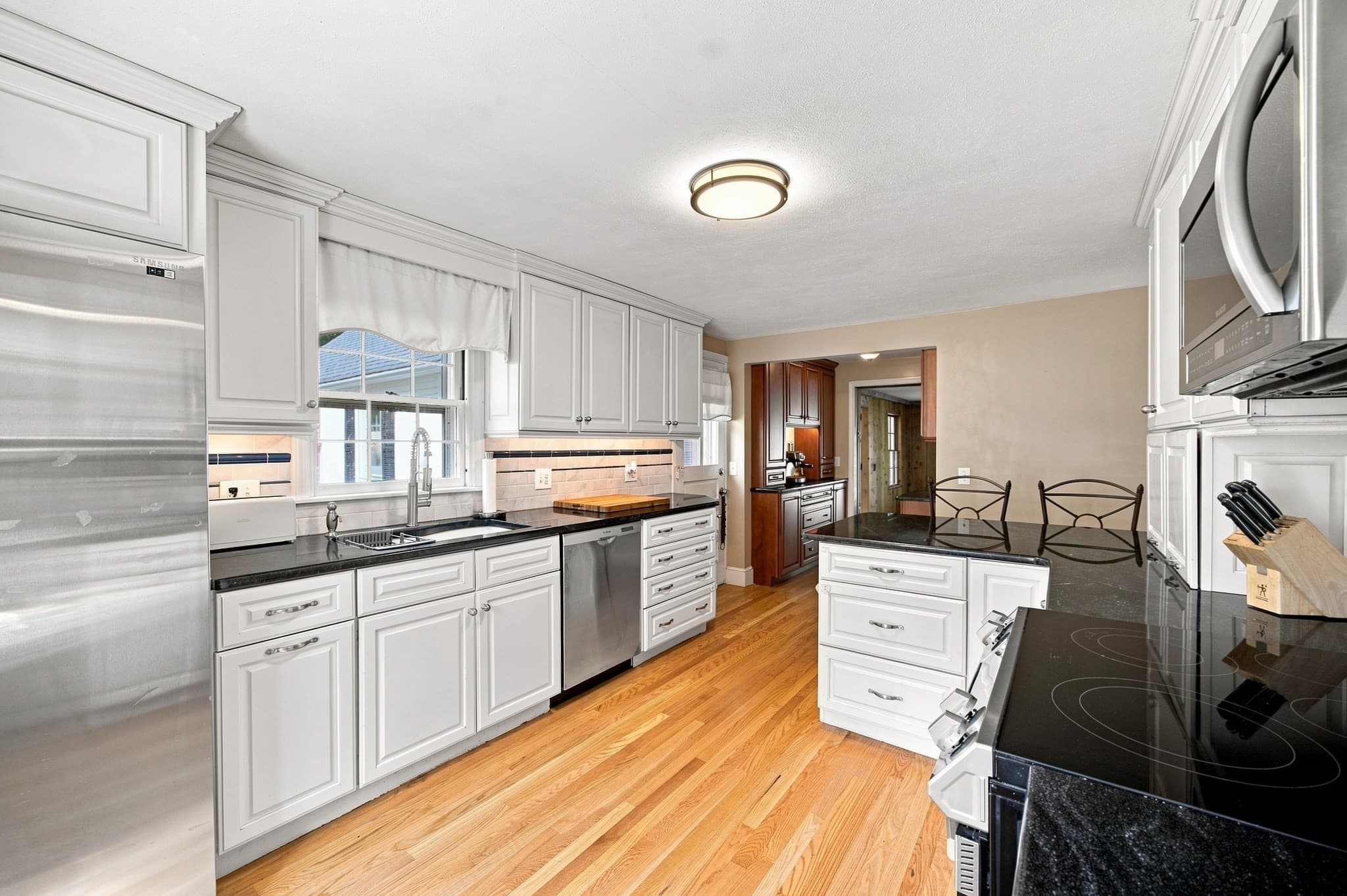 Single Family Residence at 208 Main Street, Wilbraham MA 01095, Wilbraham, photo 4 of 41