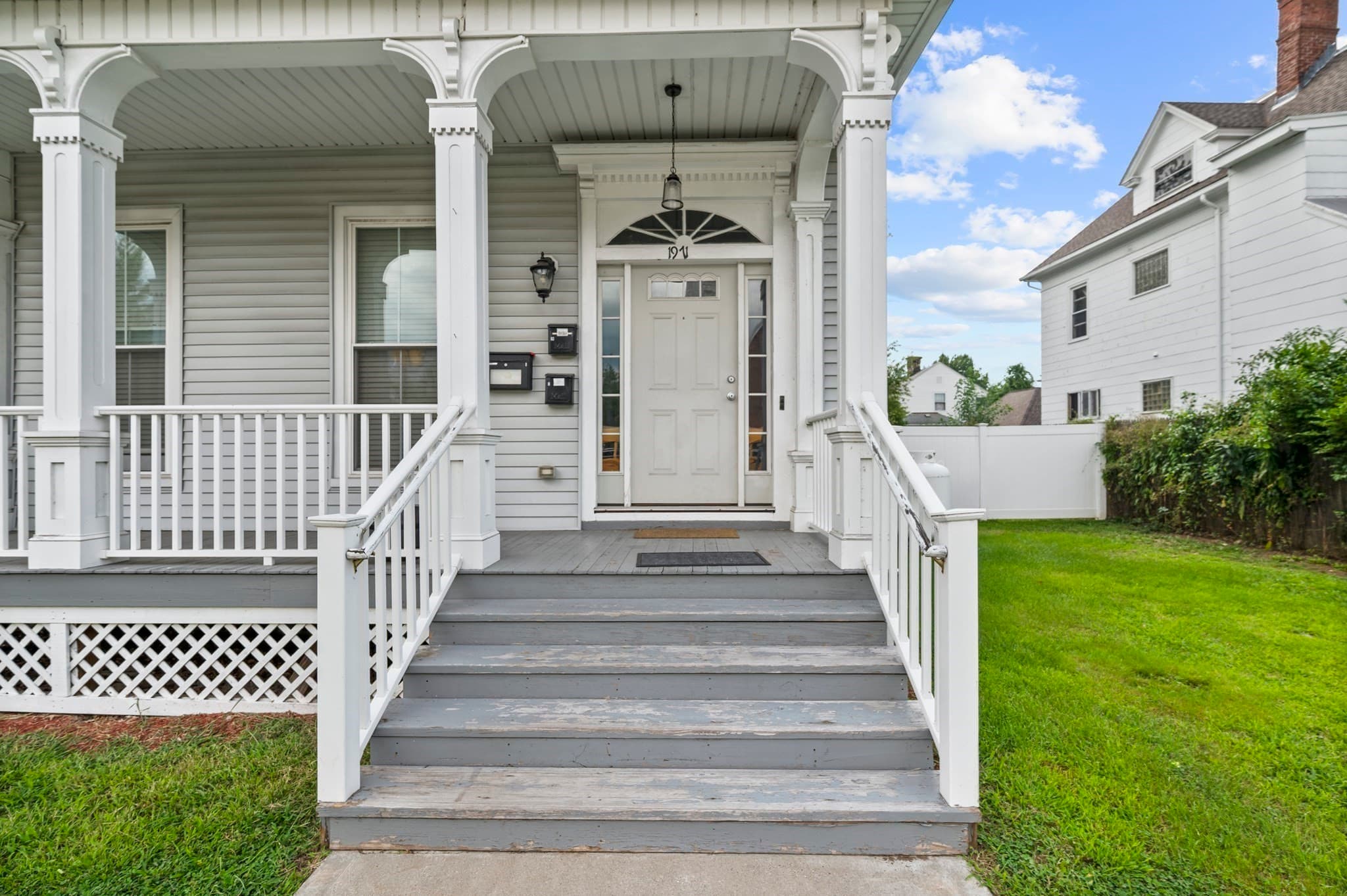 3 Family at 1971 Northampton St, Holyoke MA 01040, Holyoke, photo 2 of 42