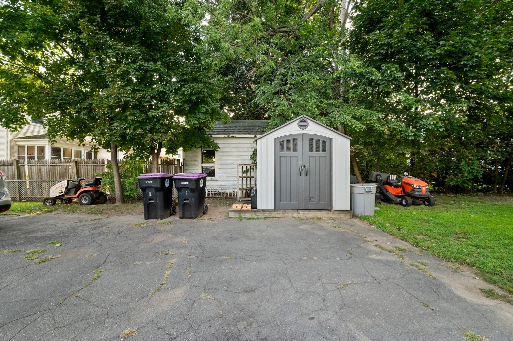 3 Family at 1971 Northampton St, Holyoke MA 01040, Holyoke, photo 31 of 42