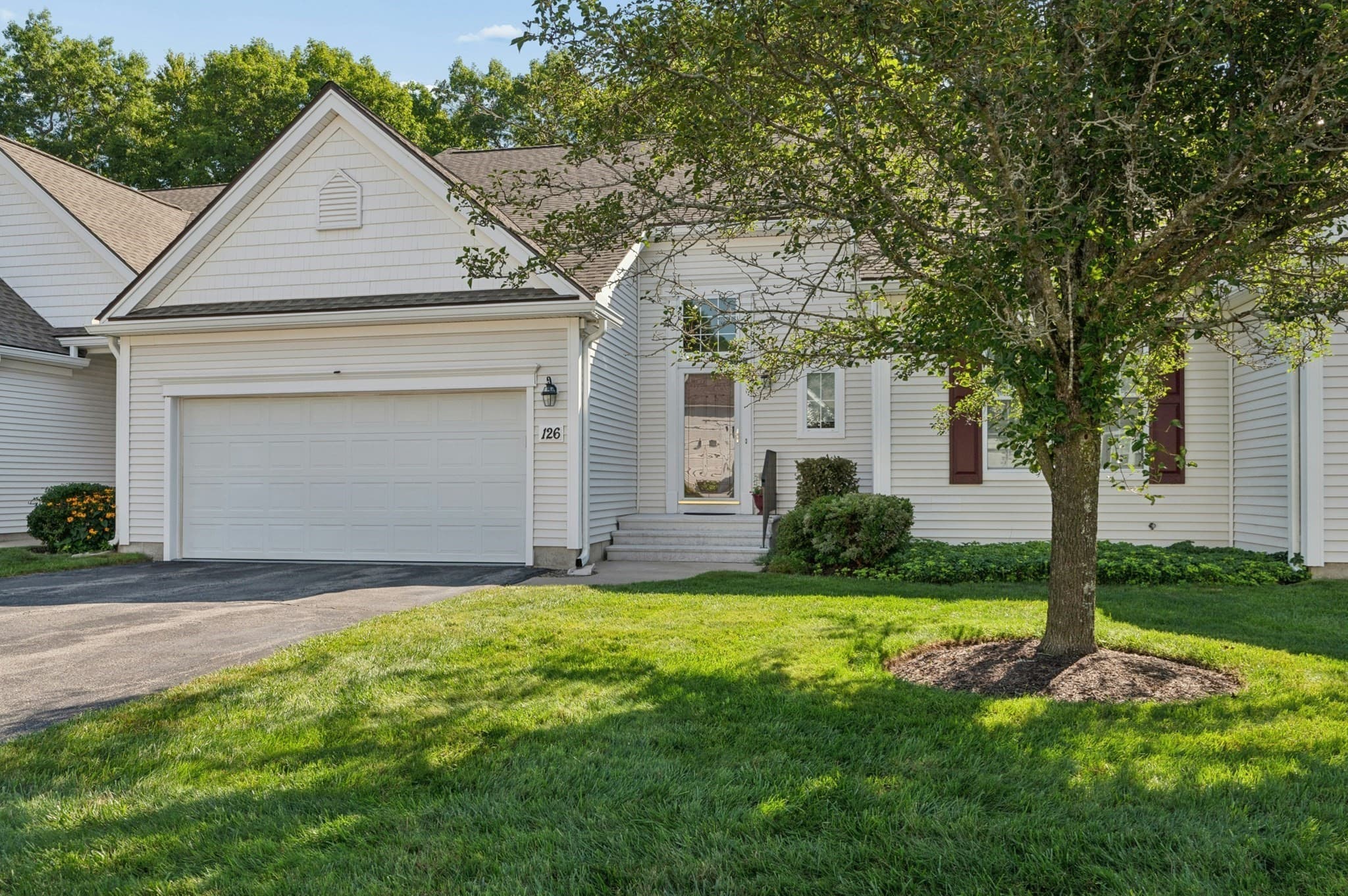 Condominium at 126 Clubhouse Lane # 126, Northbridge MA 01534, Northbridge, photo 2 of 40