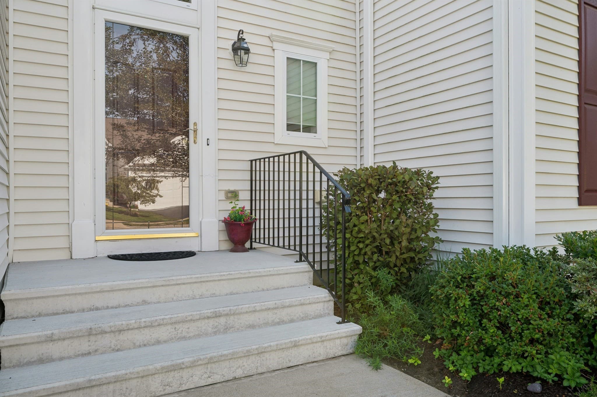 Condominium at 126 Clubhouse Lane # 126, Northbridge MA 01534, Northbridge, photo 3 of 40