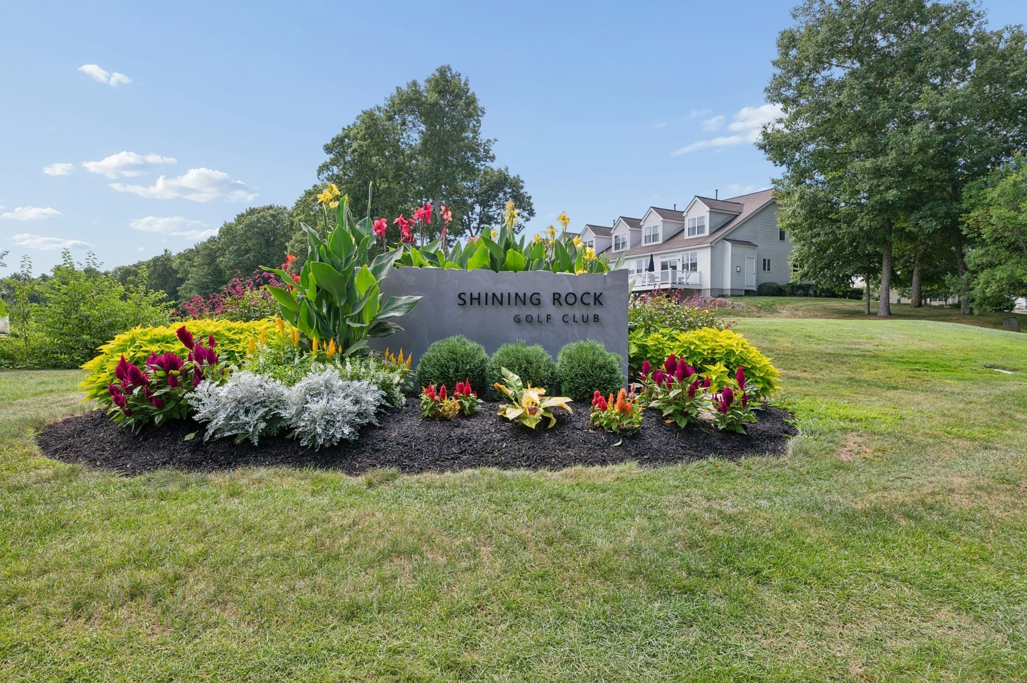 Condominium at 126 Clubhouse Lane # 126, Northbridge MA 01534, Northbridge, photo 33 of 40