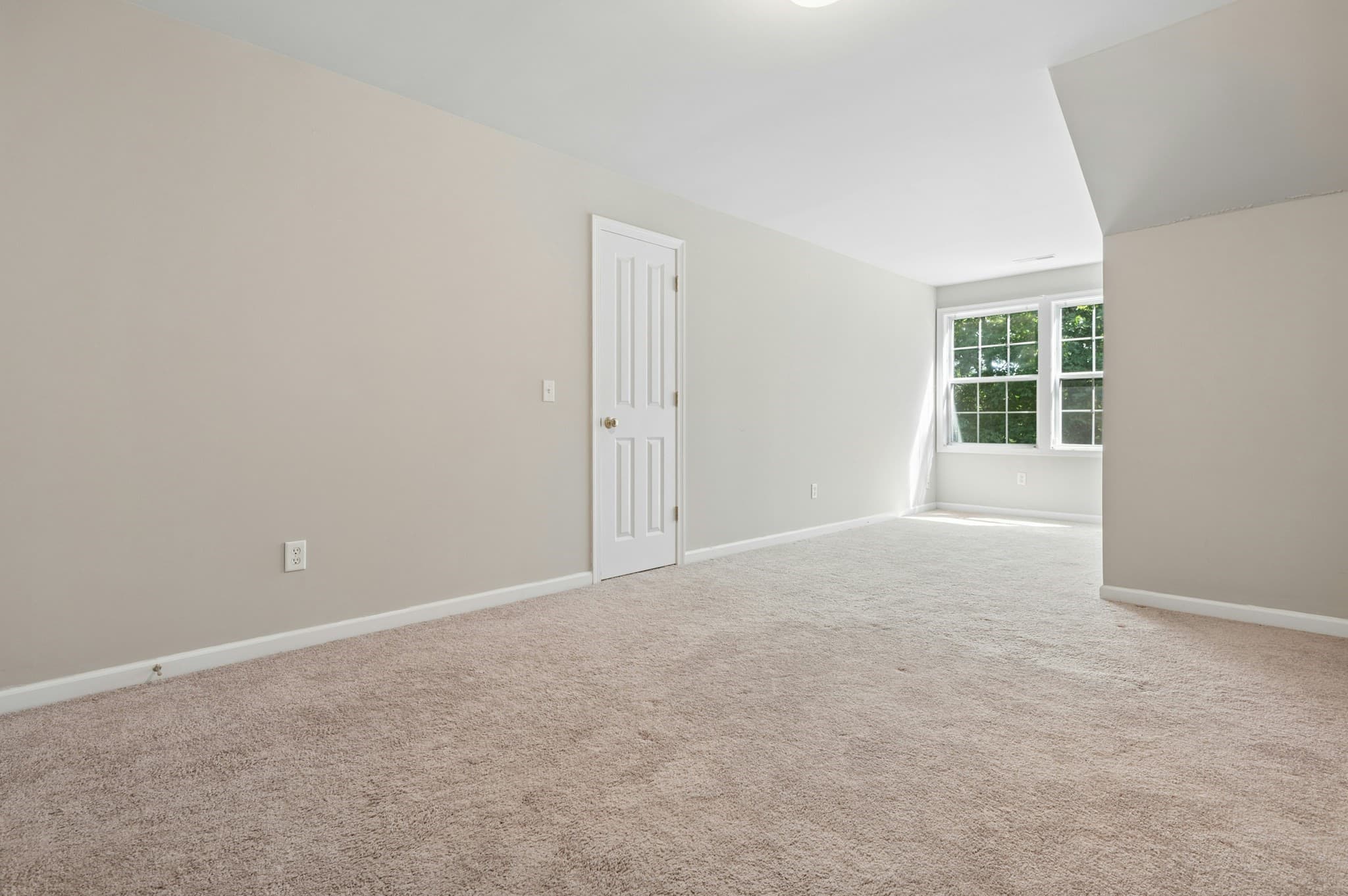 Condominium at 126 Clubhouse Lane # 126, Northbridge MA 01534, Northbridge, photo 21 of 40