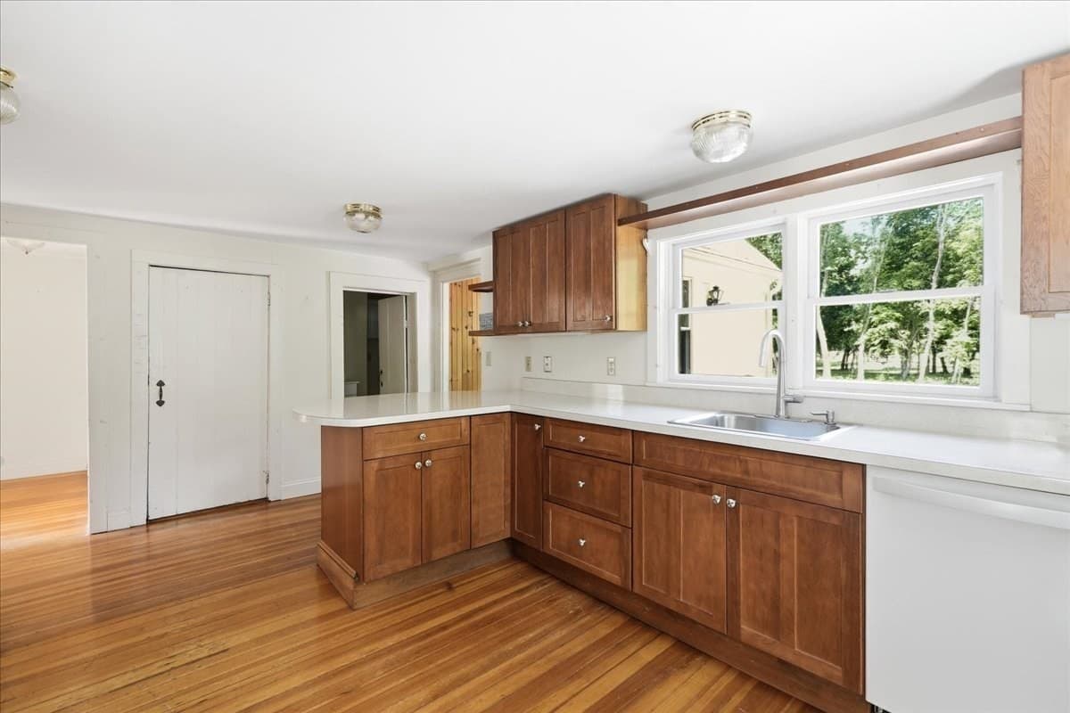 Single Family Residence at 194-196 Hersey St, Hingham MA 02043, Hingham, photo 24 of 37
