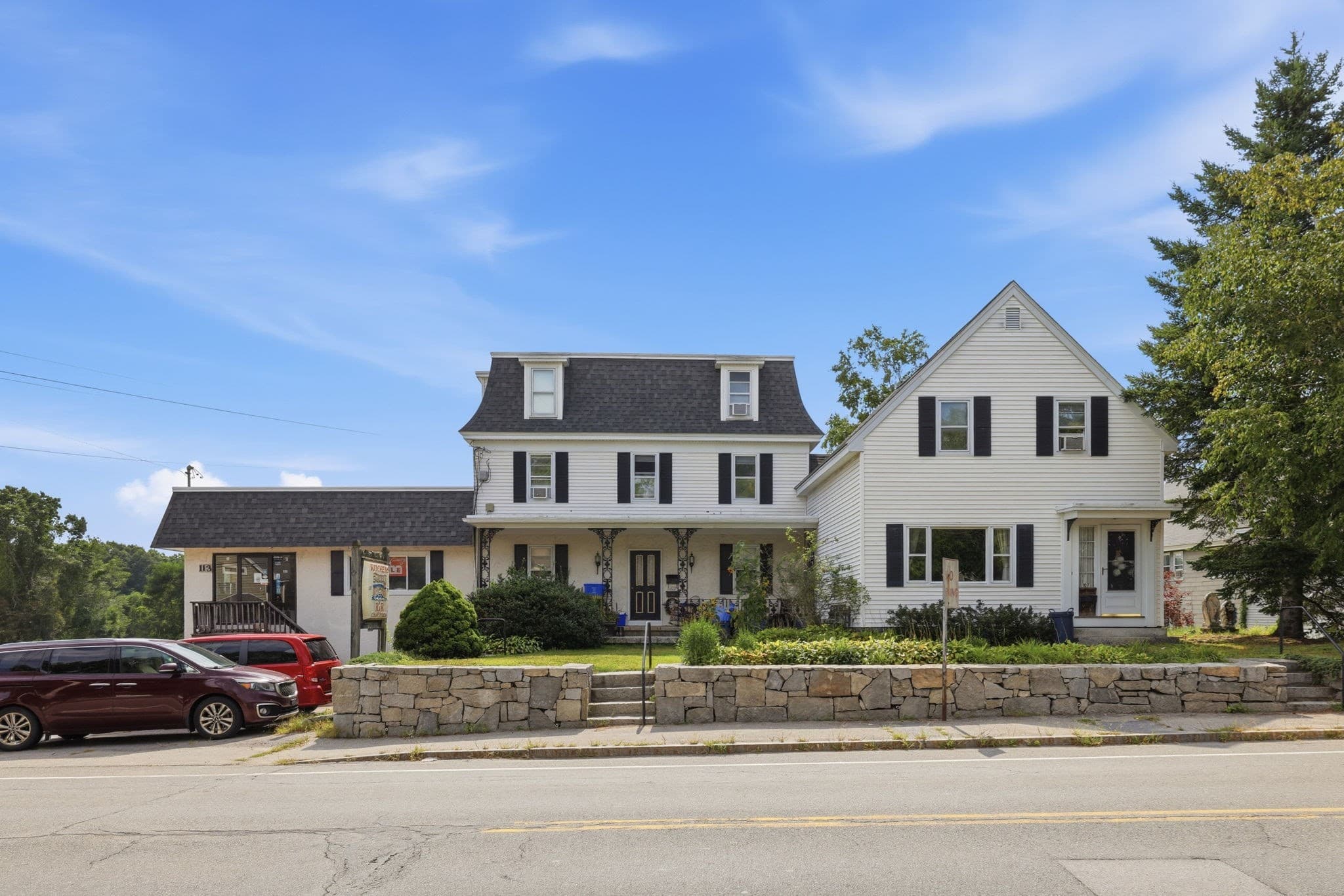 107 Princeton St, Chelmsford MA 01863