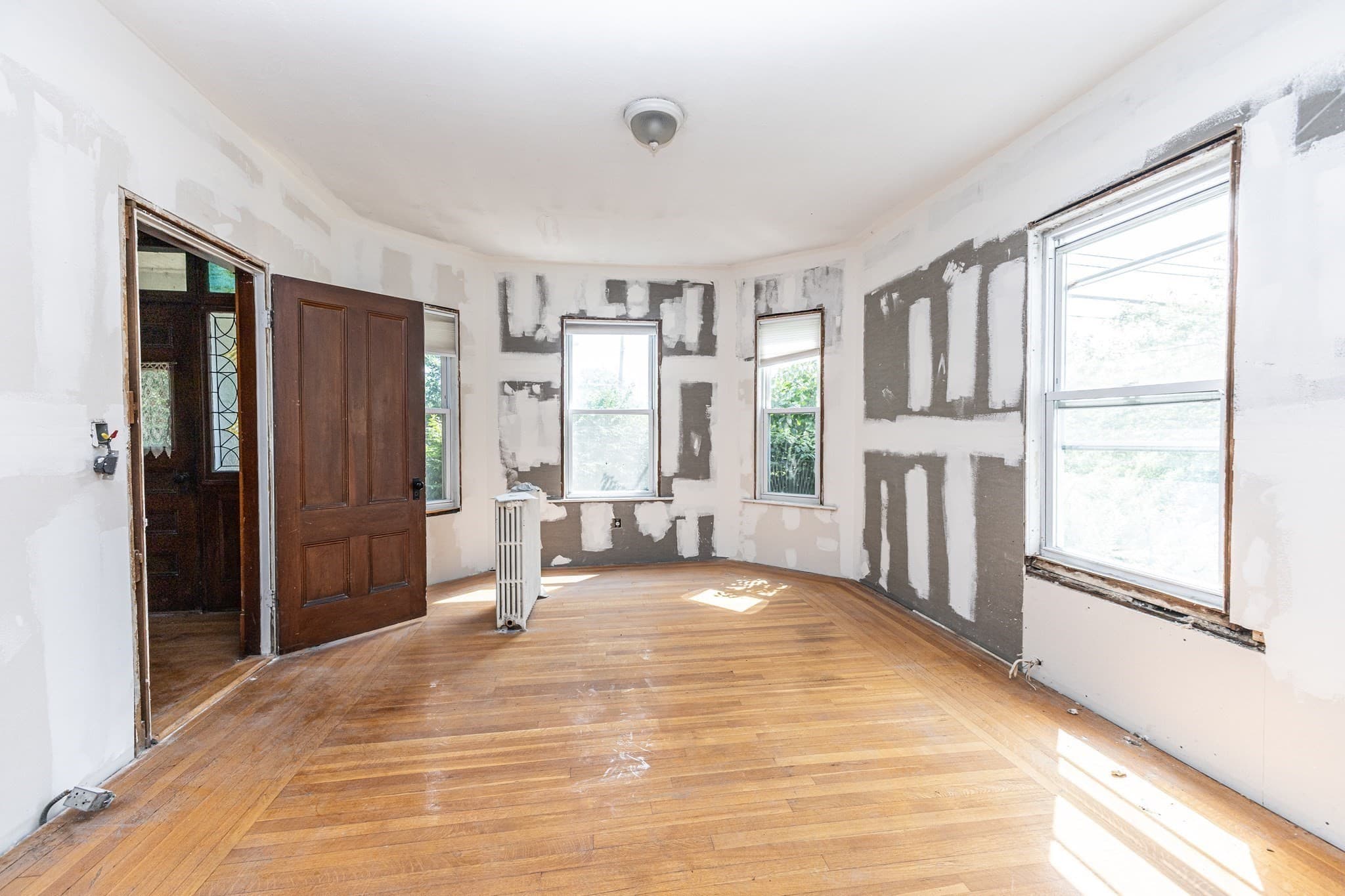Single Family Residence at 29 Gorham St, Chelmsford MA 01824, photo 17 of 34