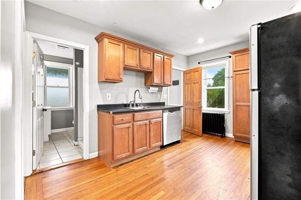 2 Family - 2 Units Up/Down at 884 River, Providence RI 02908, Providence, photo 9 of 30