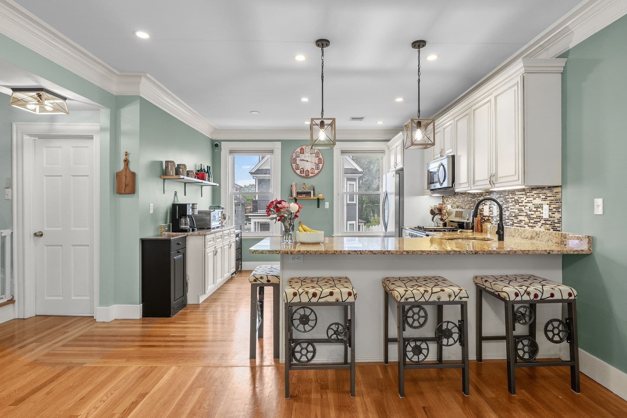 Condominium at 33 Cohasset St # 2, Boston MA 02131, Boston, photo 7 of 38