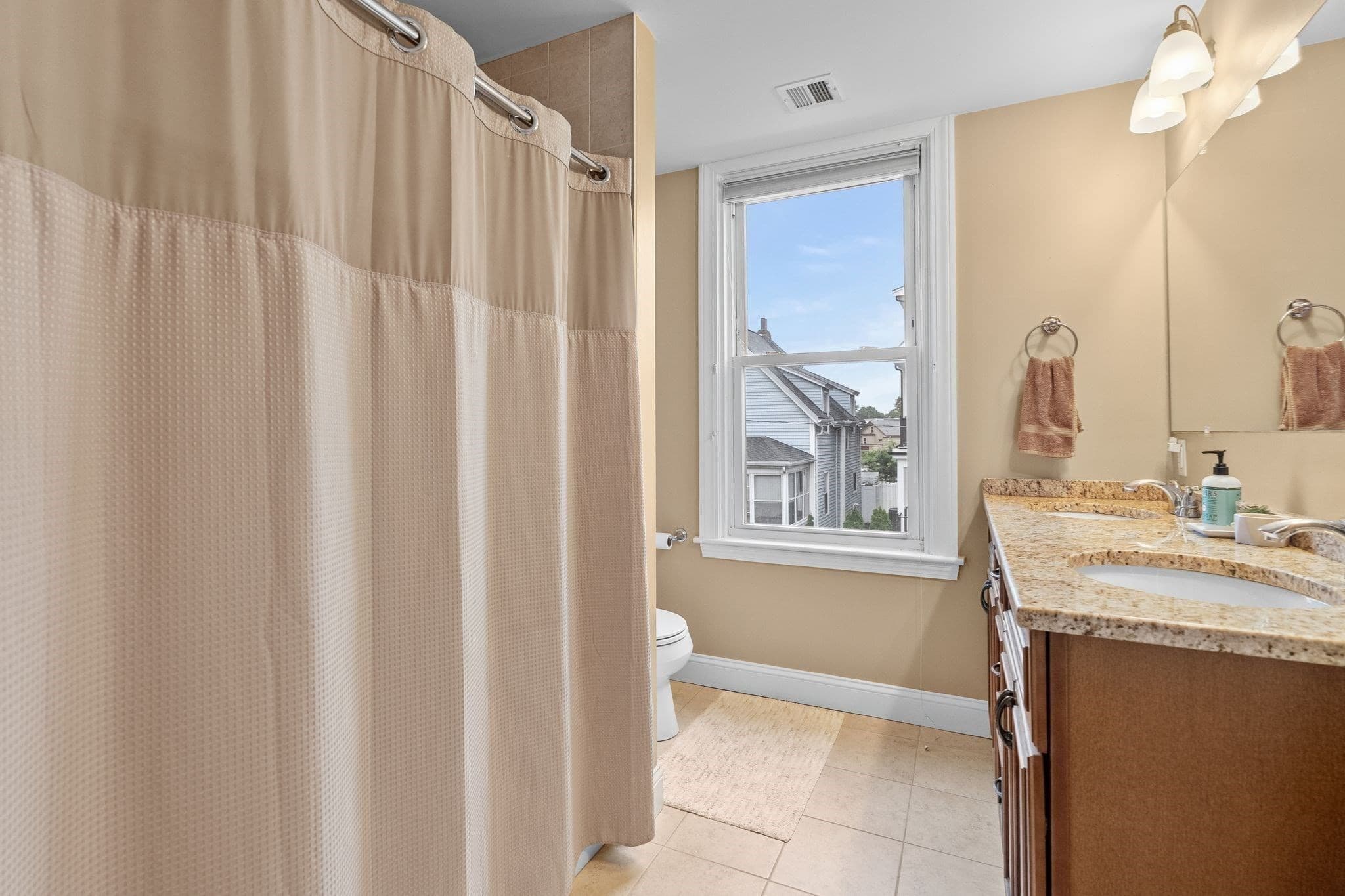 Condominium at 33 Cohasset St # 2, Boston MA 02131, Boston, photo 21 of 38