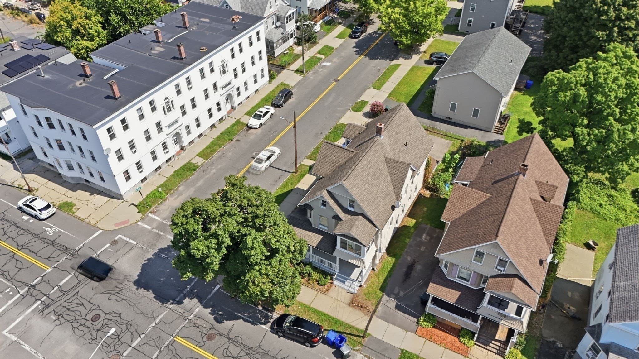 2 Family - 2 Units Up/Down at 55-57 Oak St, Springfield MA 01151, Springfield, photo 17 of 20