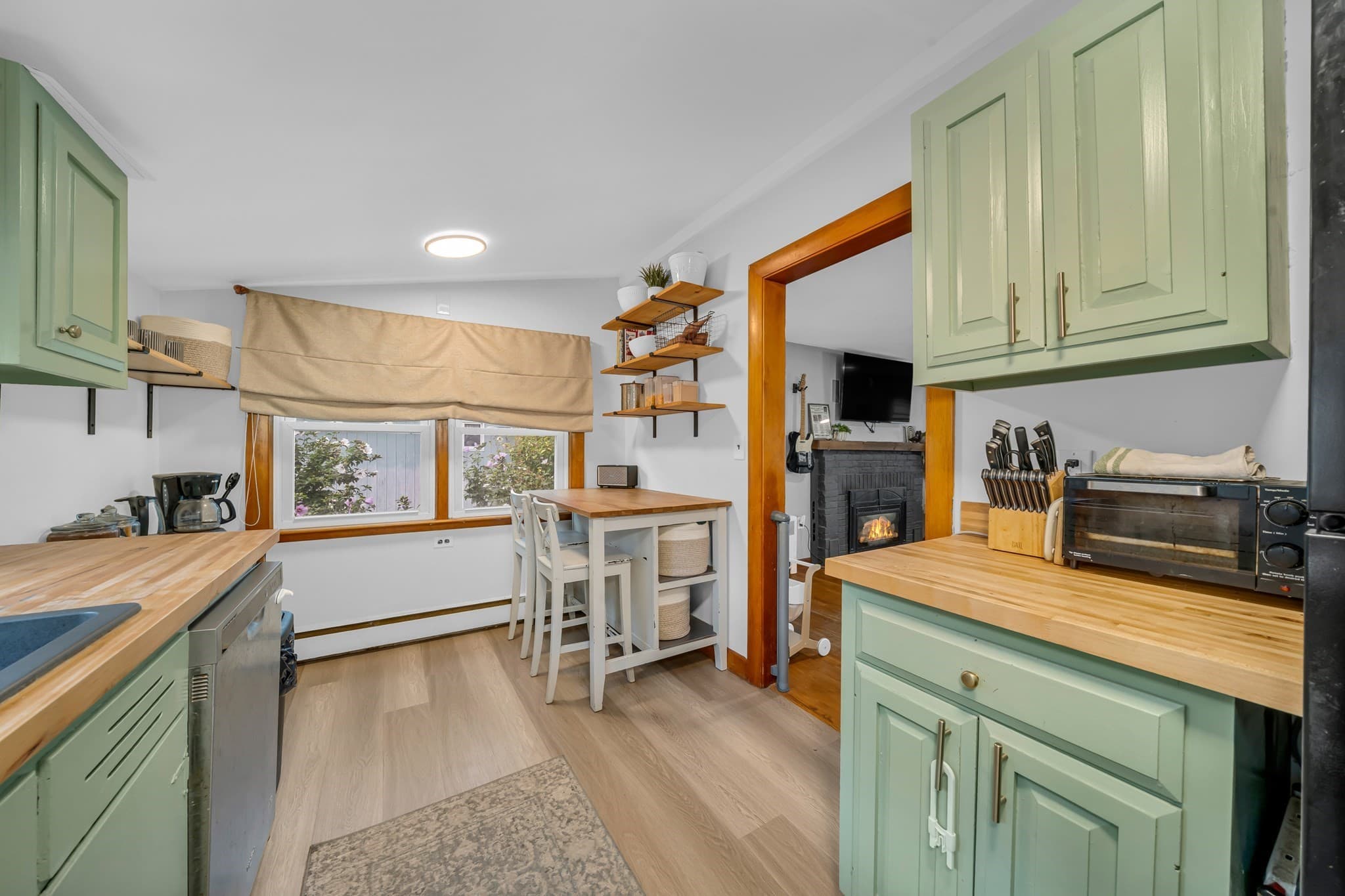 Single Family Residence at 8 Lake Attitash Rd, Amesbury MA 01913, Amesbury, photo 13 of 37