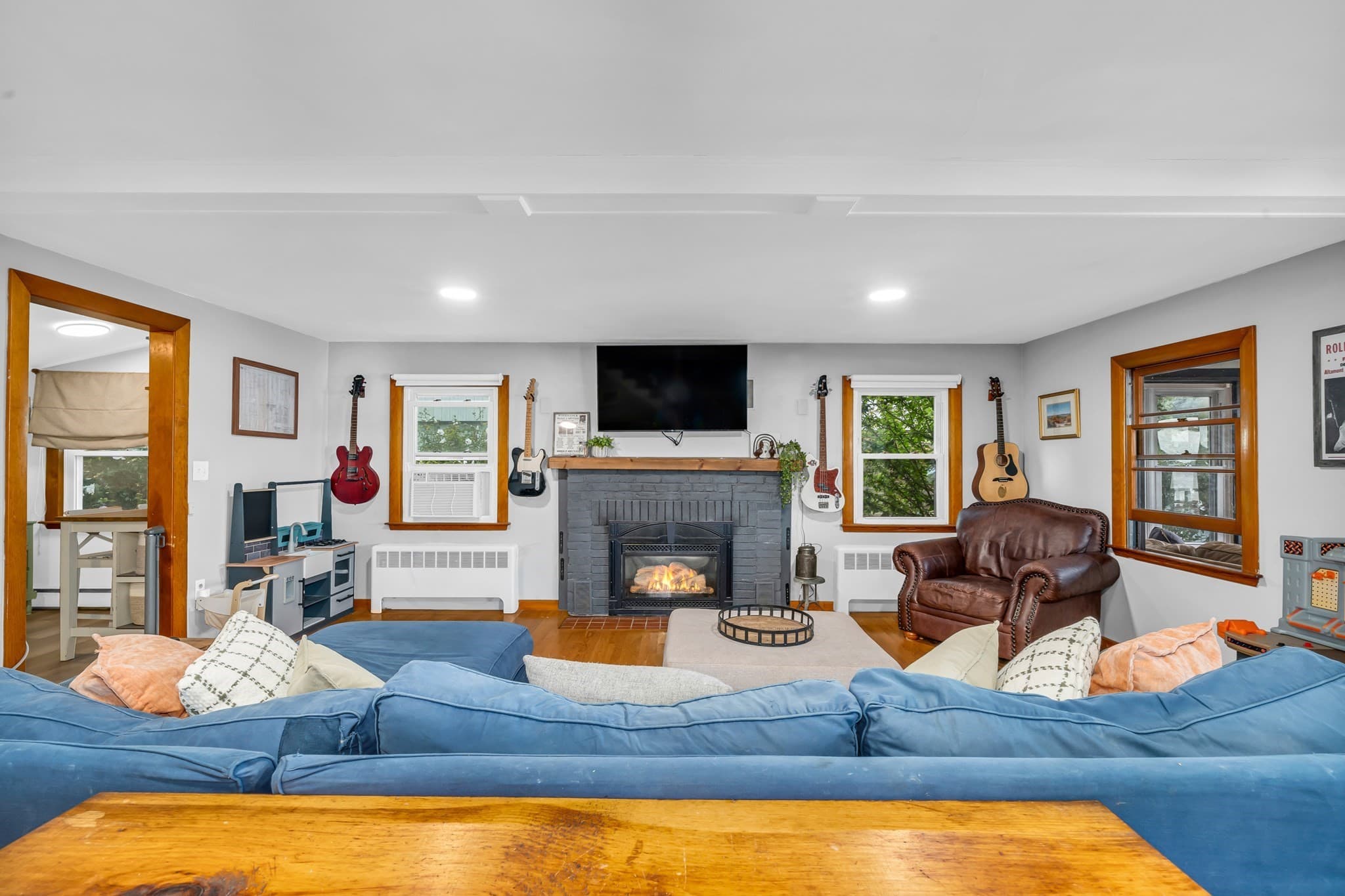 Single Family Residence at 8 Lake Attitash Rd, Amesbury MA 01913, Amesbury, photo 9 of 37
