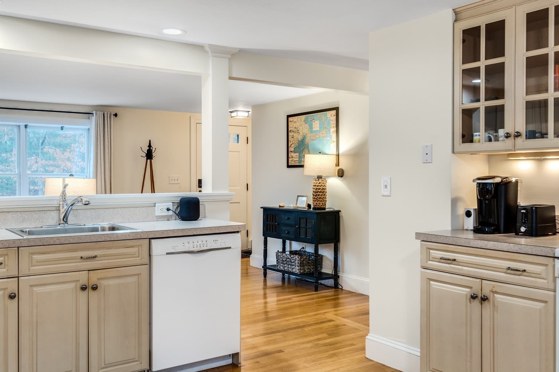 Single Family Residence at 329 Swift Ave, Barnstable MA 02655, Barnstable, photo 10 of 20
