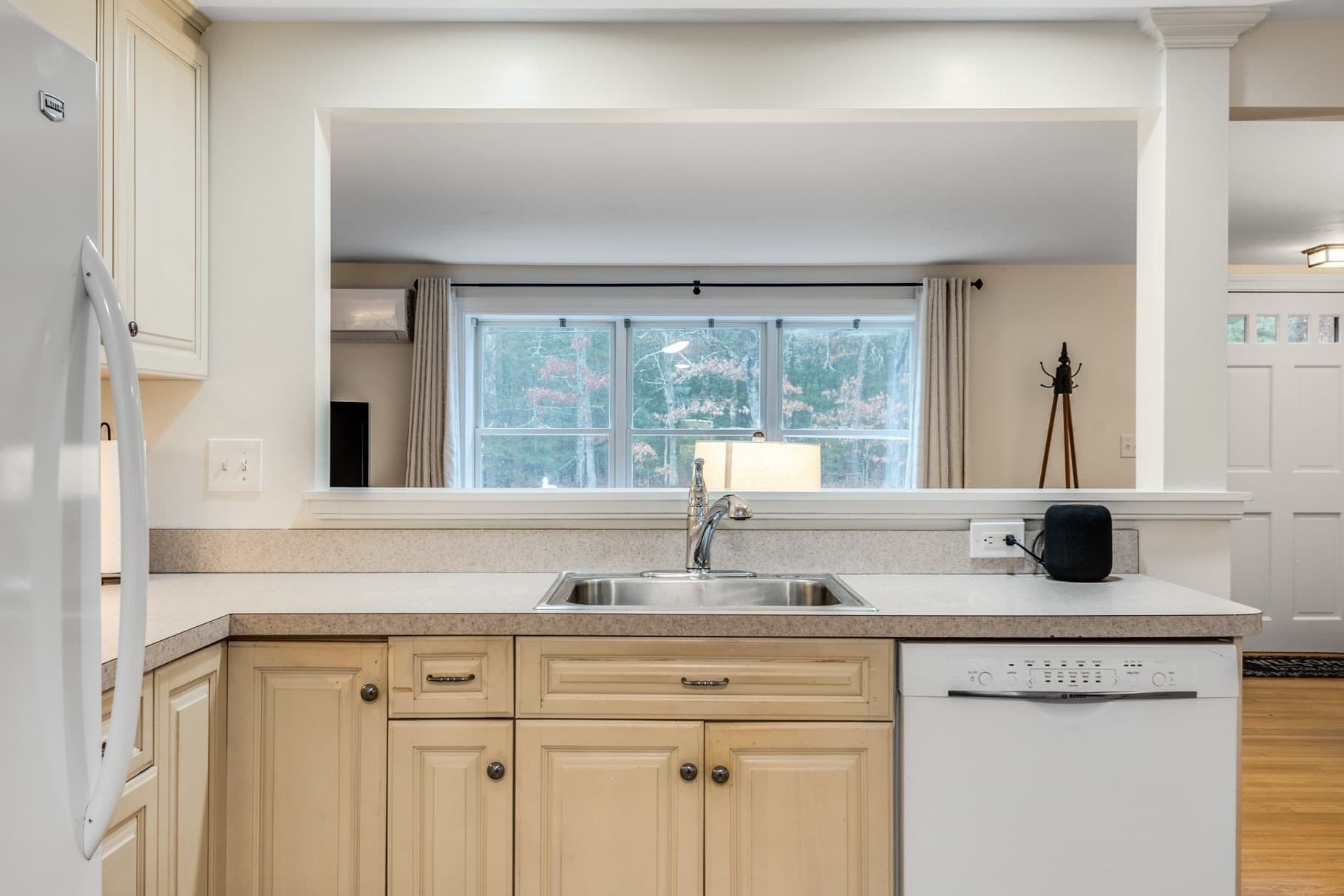 Single Family Residence at 329 Swift Ave, Barnstable MA 02655, Barnstable, photo 11 of 20