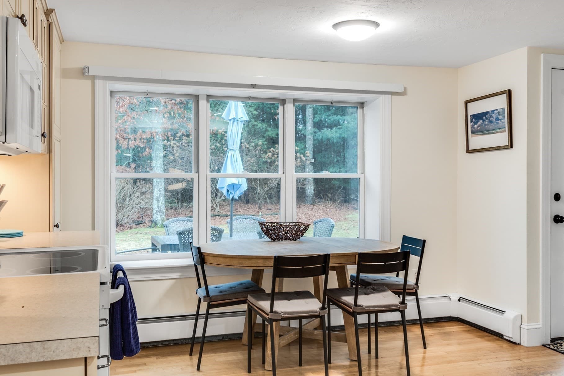 Single Family Residence at 329 Swift Ave, Barnstable MA 02655, Barnstable, photo 8 of 20