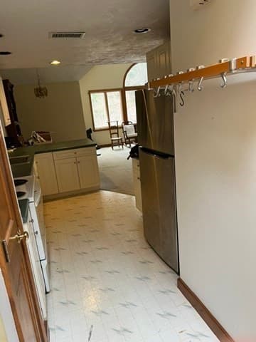 Condominium at 38 Trout Farm Ln # 1, Duxbury MA 02332, Duxbury, photo 5 of 8