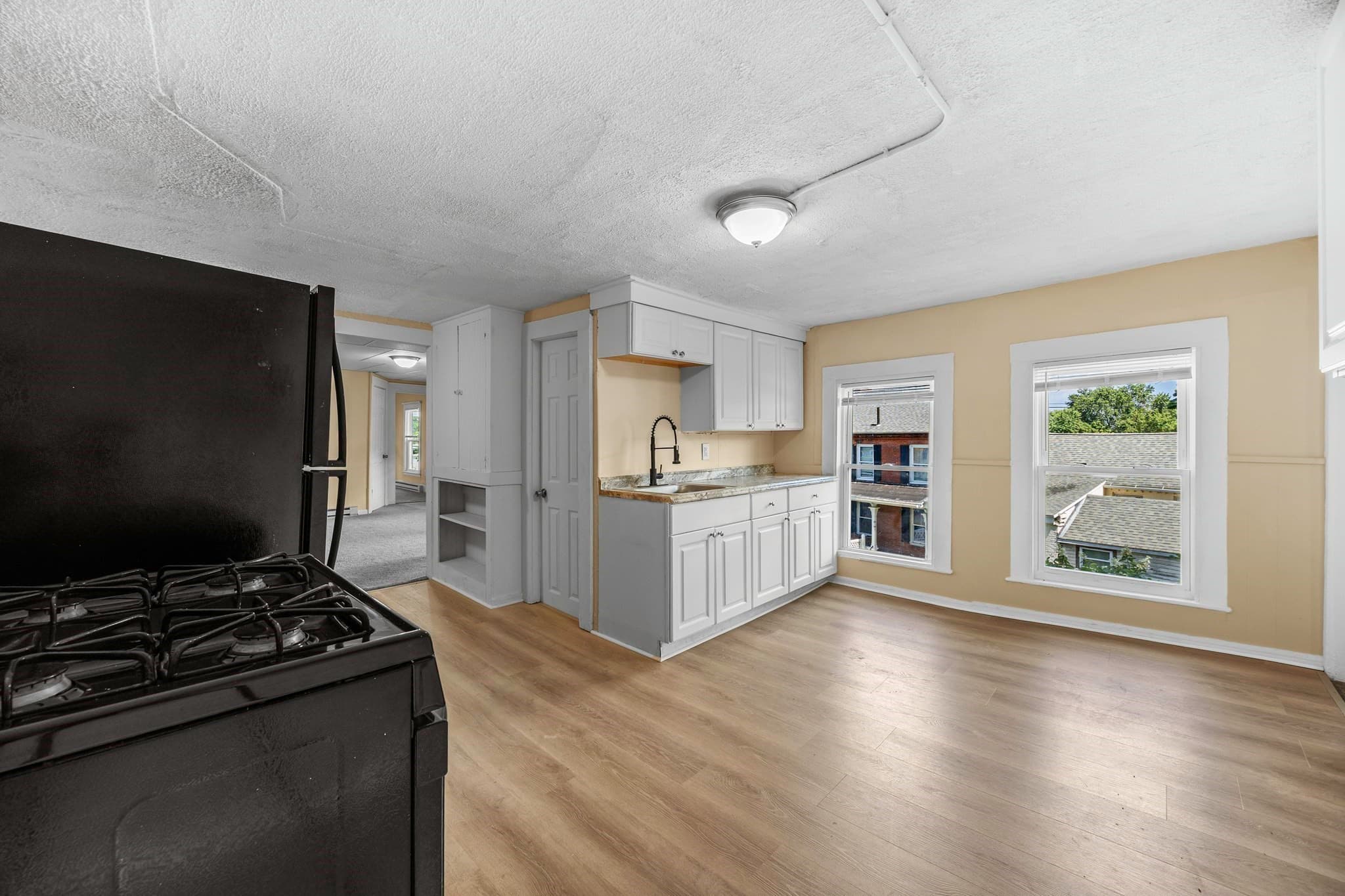 4 Family at 32-34 Pearl St, Chicopee MA 01013, Chicopee, photo 11 of 21