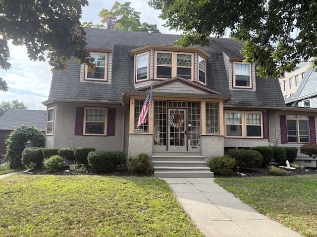 21 Whitney Rd, Quincy MA 02169