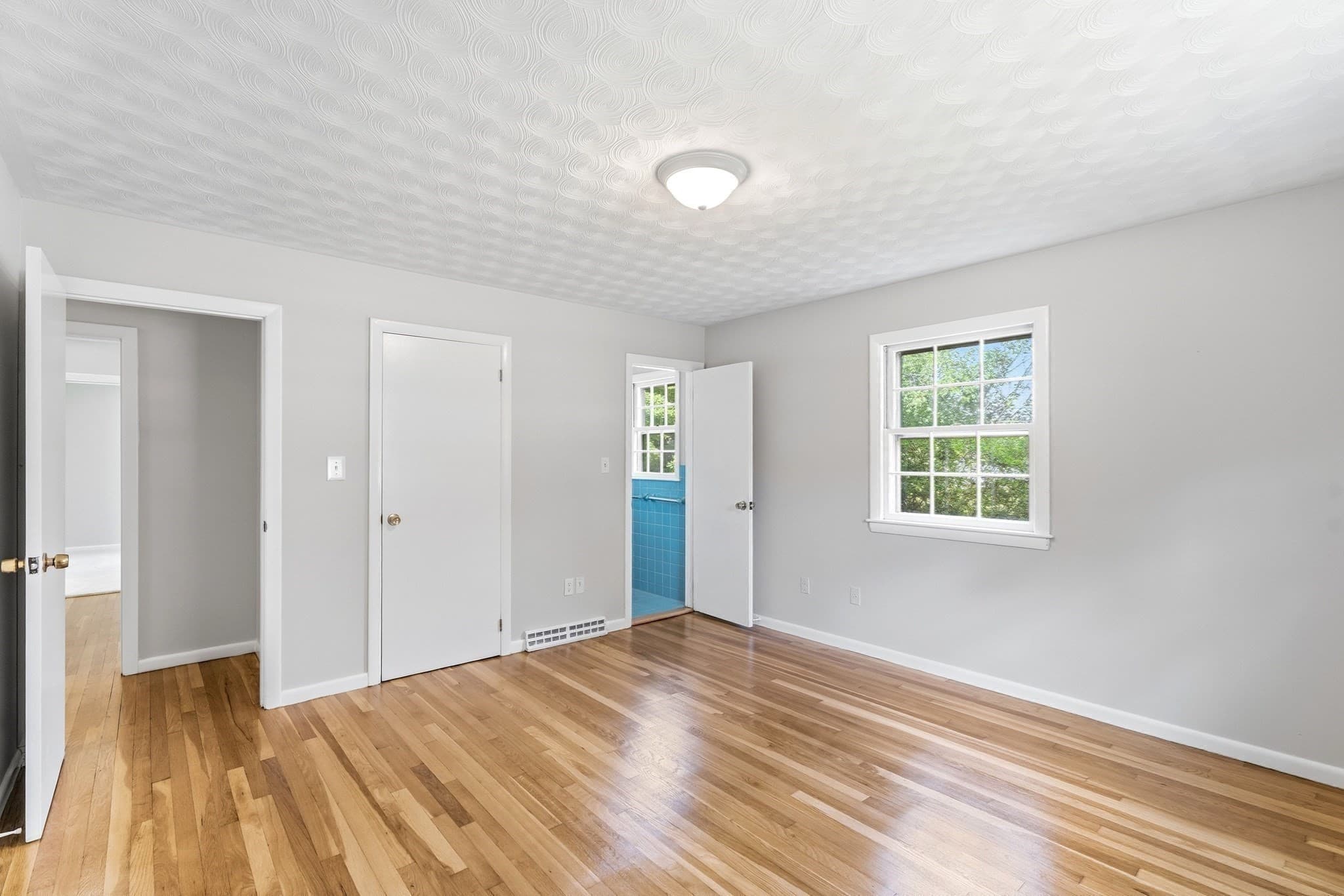 Single Family Residence at 9 Hidden Way, Chelmsford MA 01824, photo 17 of 29