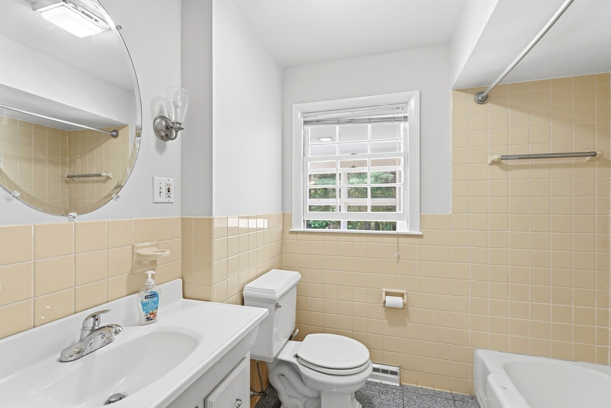 Single Family Residence at 9 Hidden Way, Chelmsford MA 01824, photo 14 of 29