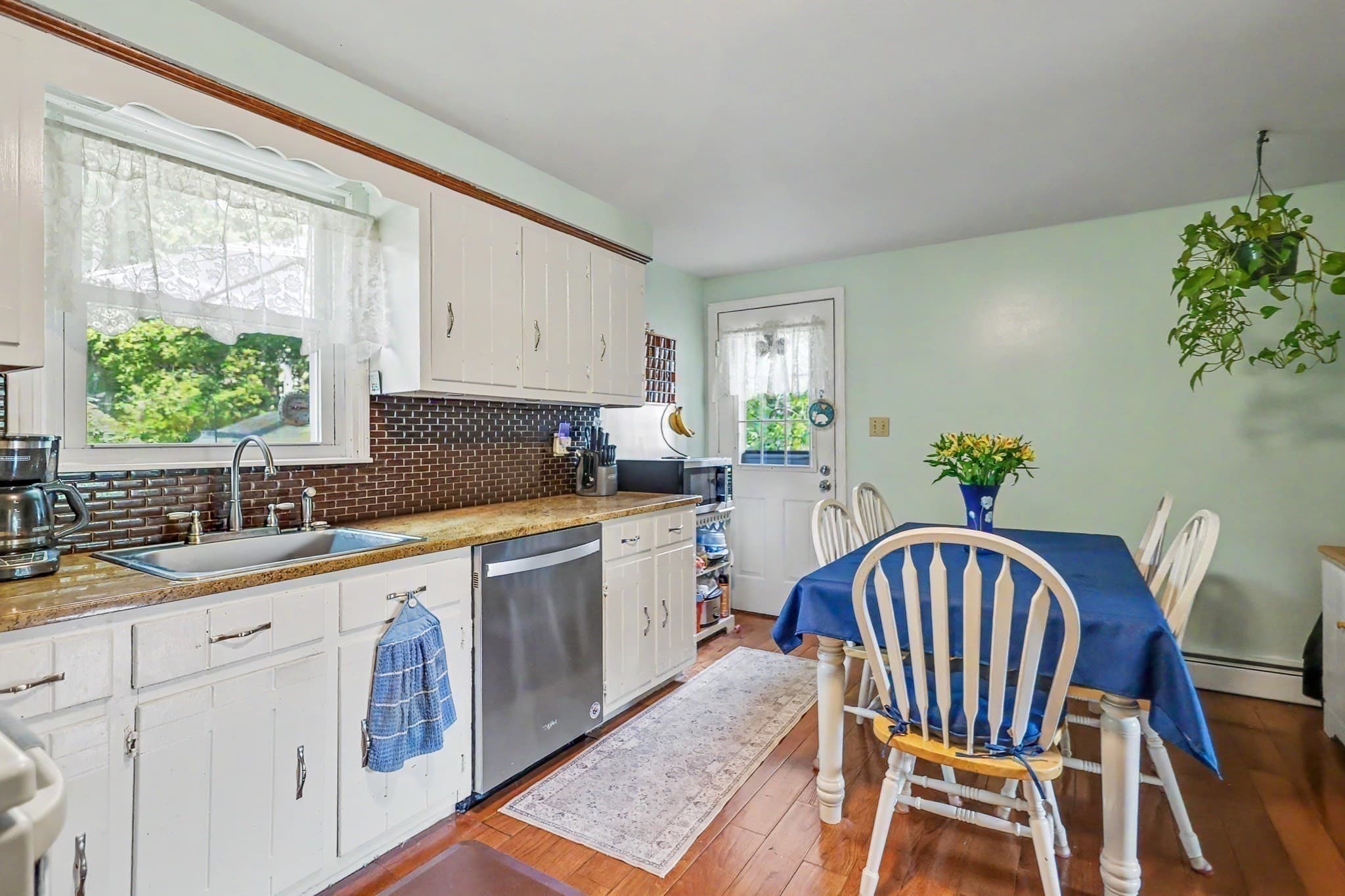 Condex at 10 Lincoln Avenue # 10, Haverhill MA 01830, photo 11 of 33