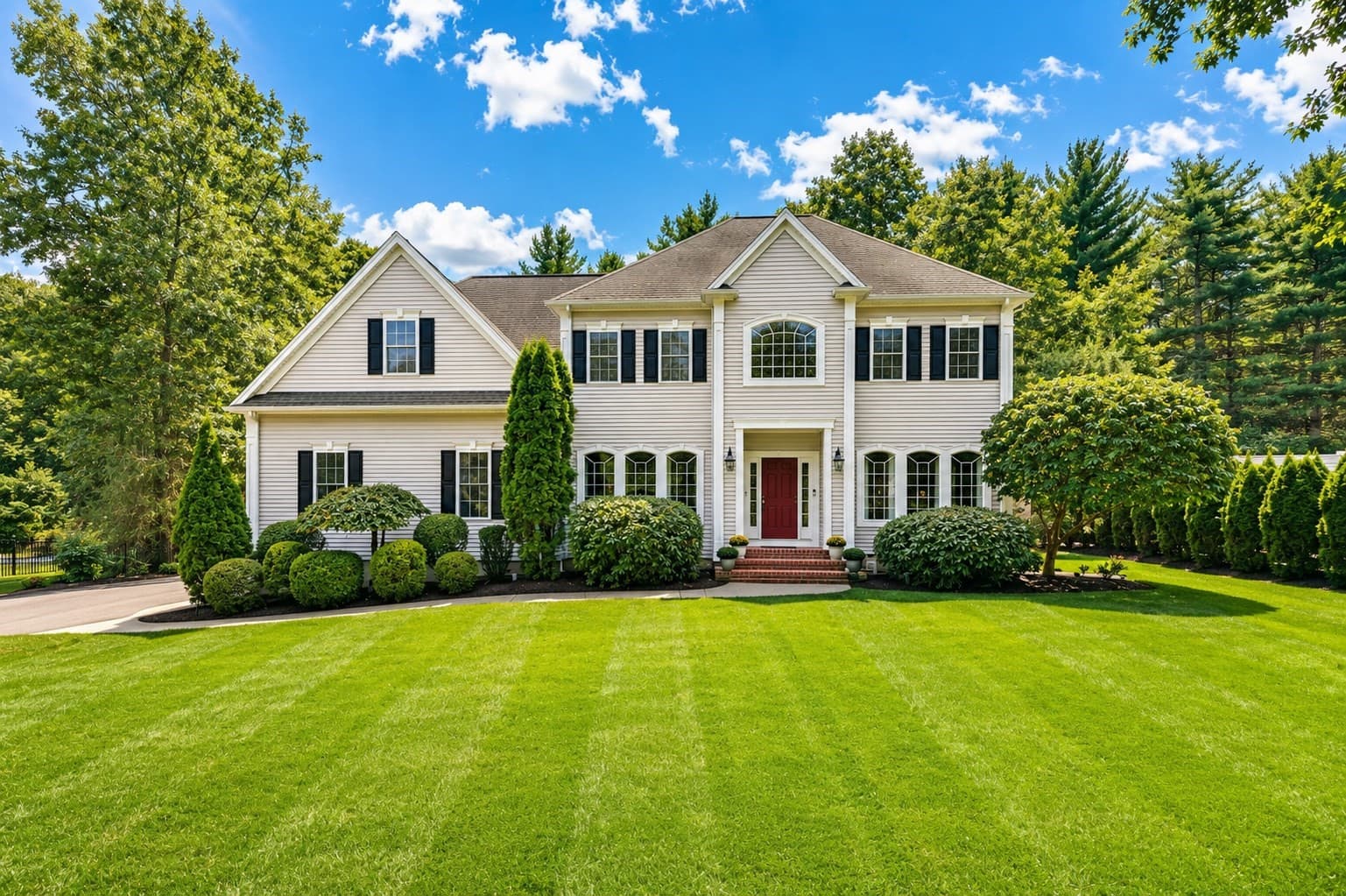23 Lenox Dr, Franklin MA 02038