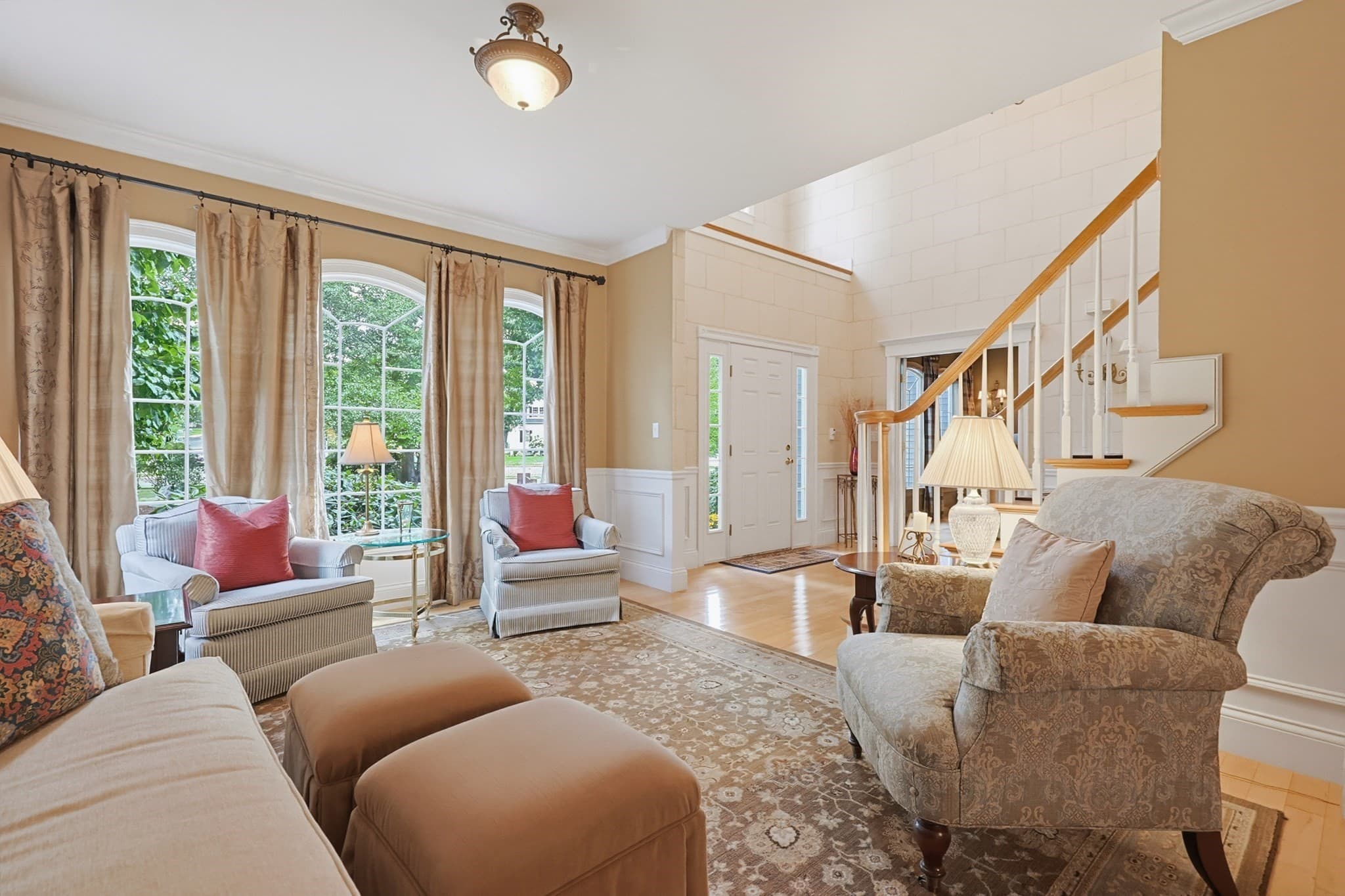 Single Family Residence at 23 Lenox Dr, Franklin MA 02038, Franklin, photo 5 of 42
