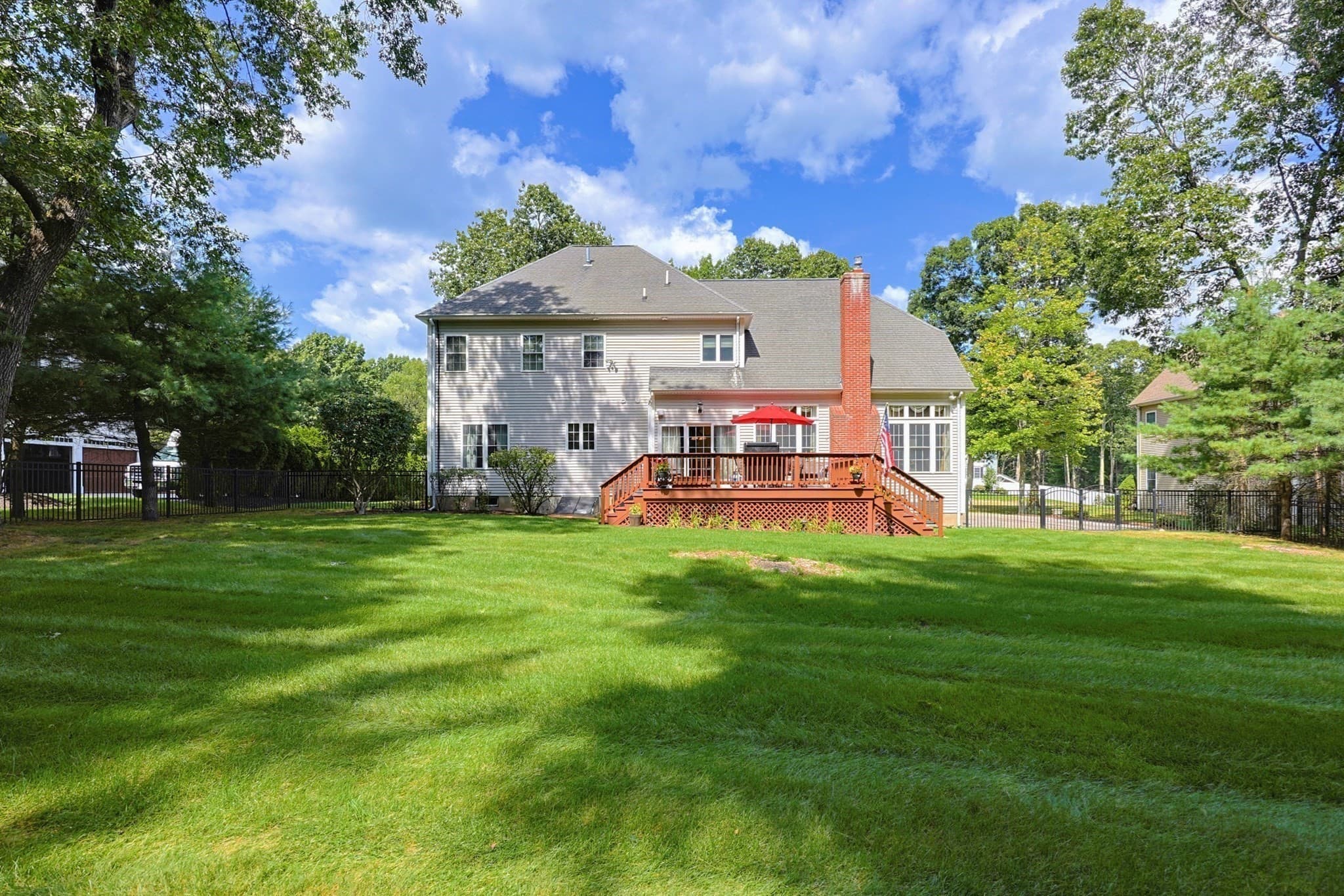 Single Family Residence at 23 Lenox Dr, Franklin MA 02038, Franklin, photo 38 of 42