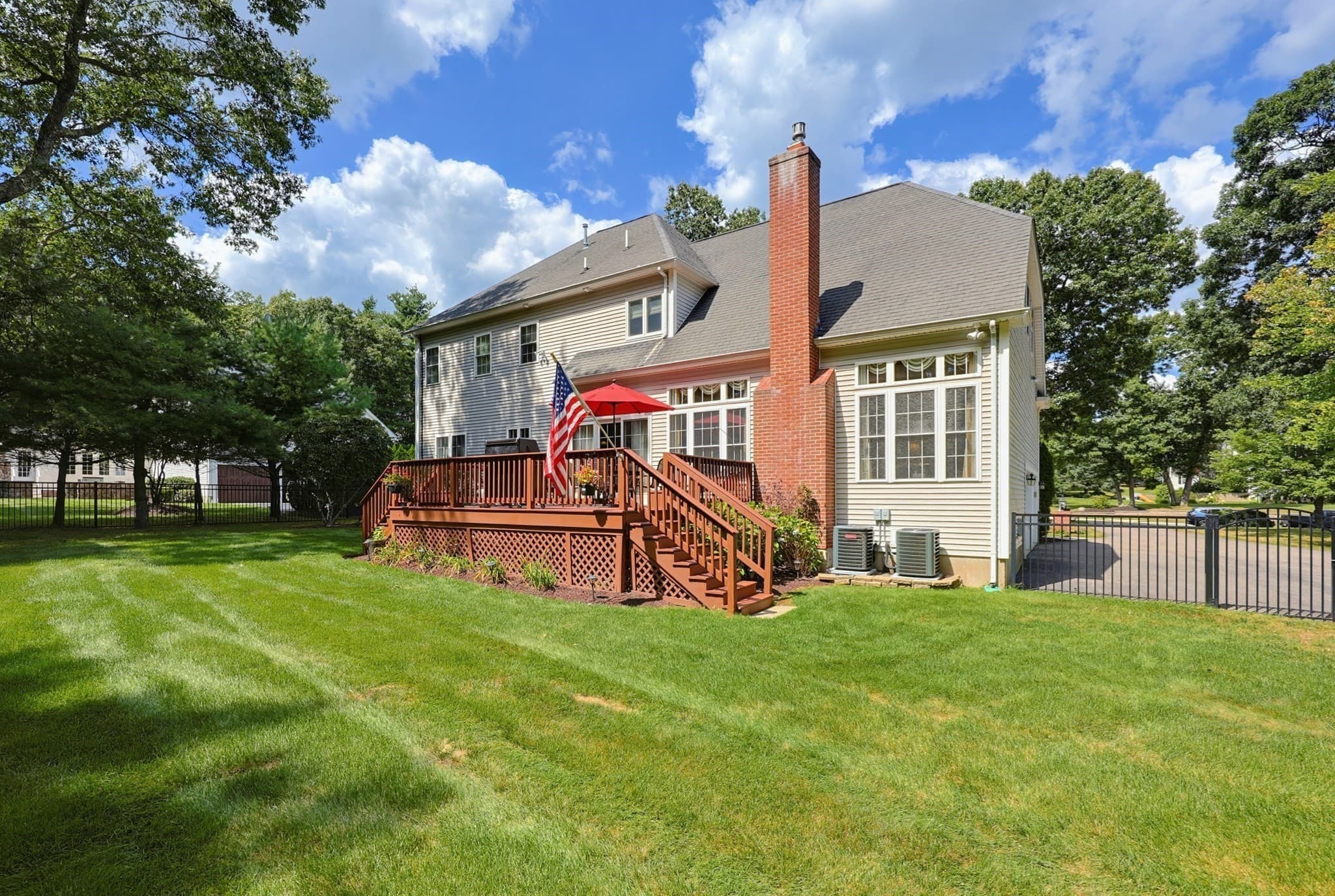 Single Family Residence at 23 Lenox Dr, Franklin MA 02038, Franklin, photo 40 of 42