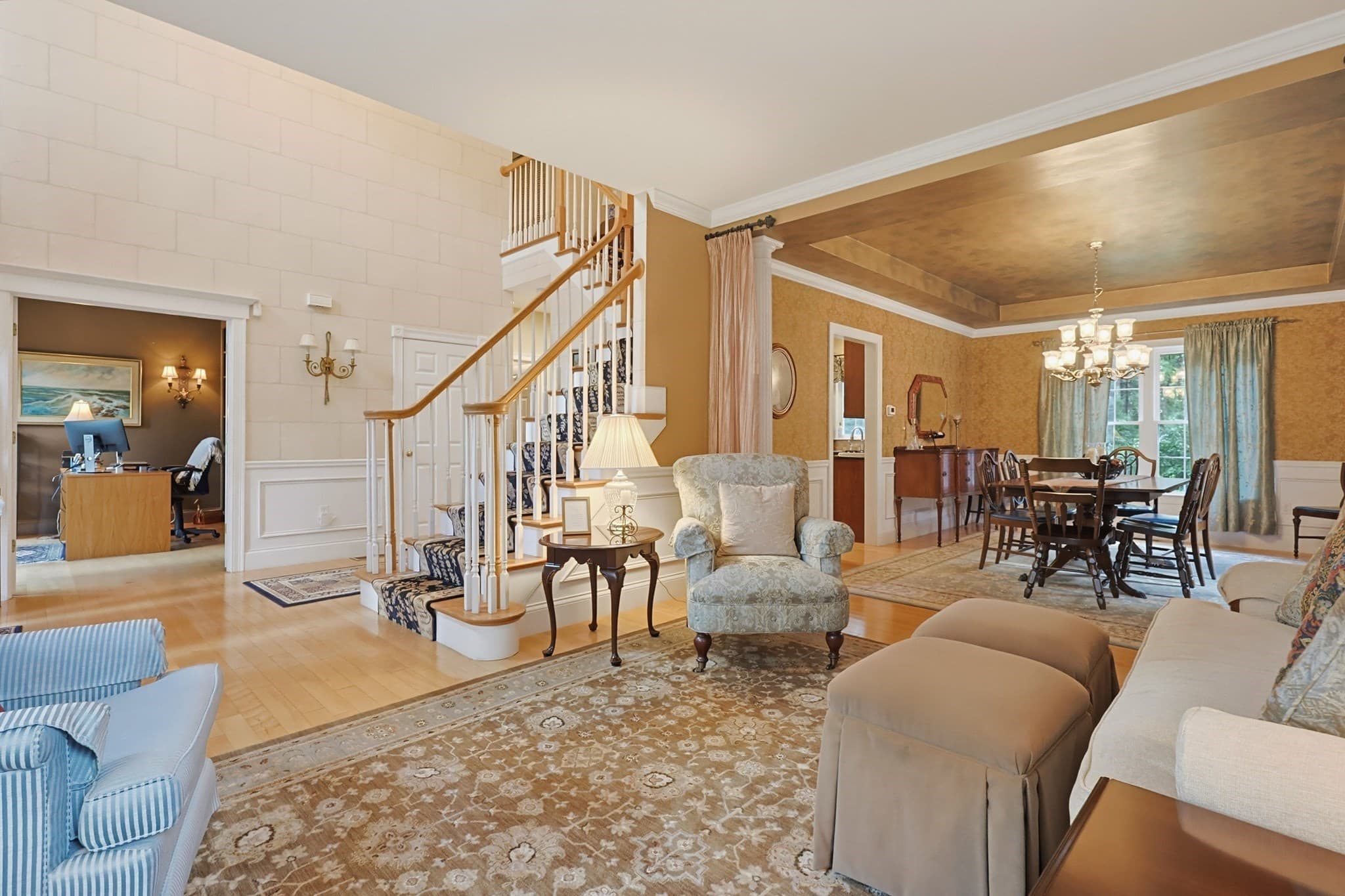 Single Family Residence at 23 Lenox Dr, Franklin MA 02038, Franklin, photo 4 of 42