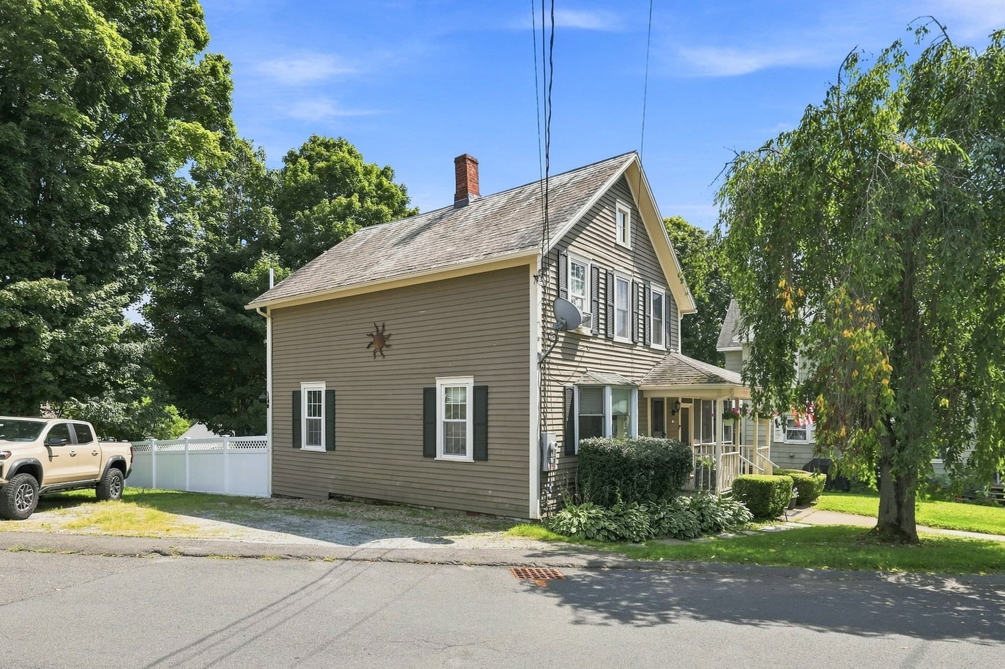 Single Family Residence at 3 Pleasant Street, Huntington MA 01050, photo 6 of 42