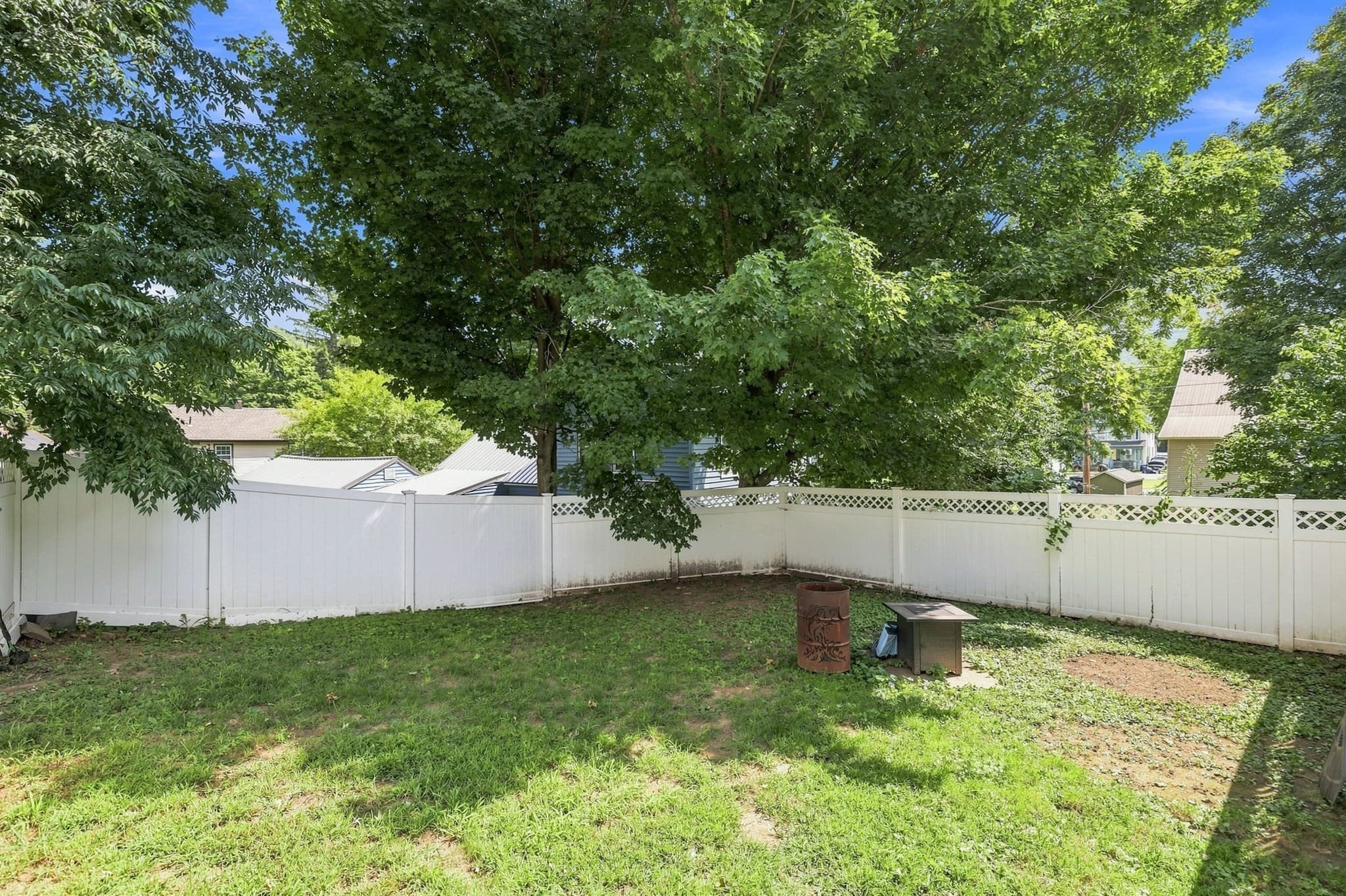 Single Family Residence at 3 Pleasant Street, Huntington MA 01050, photo 32 of 42