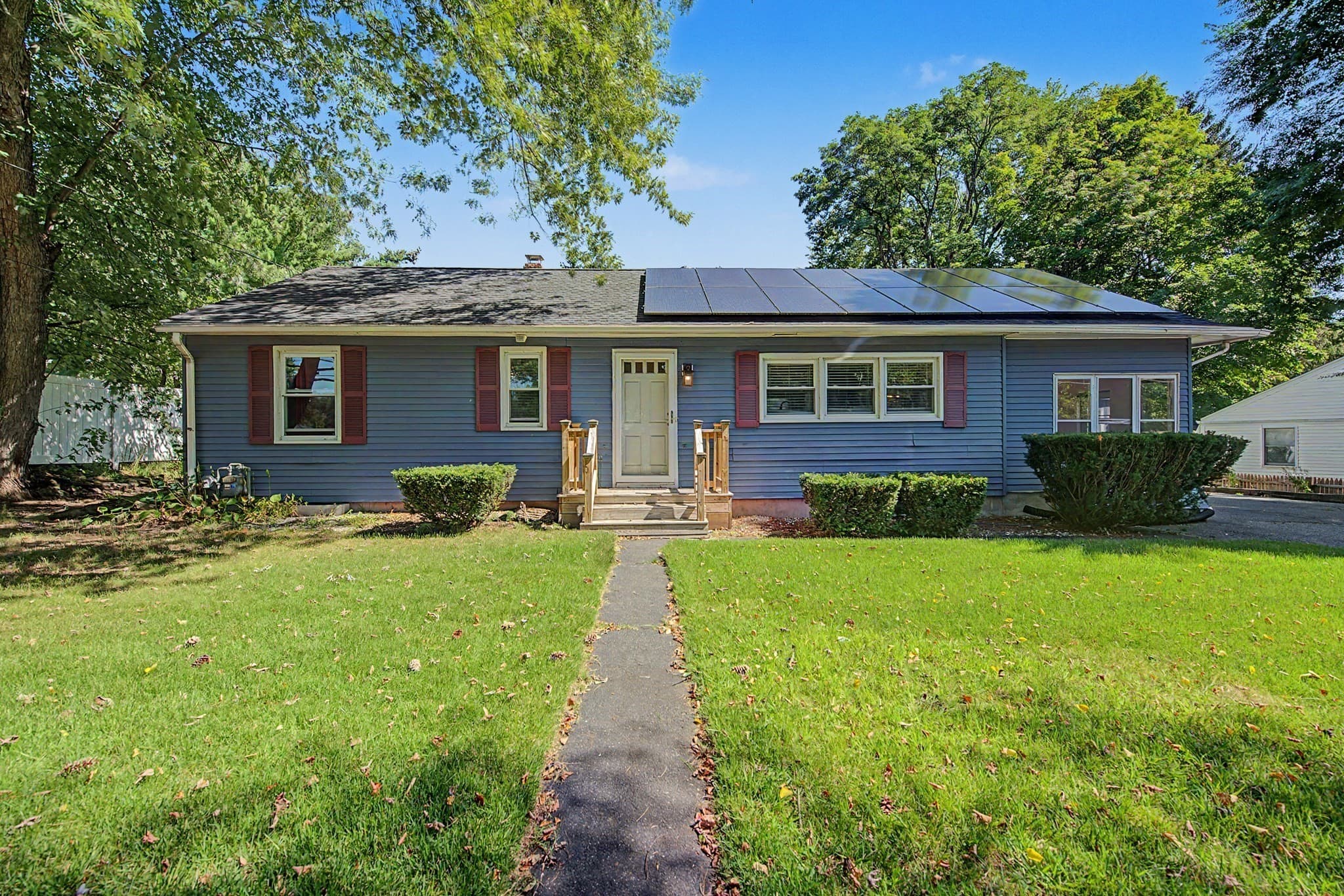 369 Breckwood Blvd, Springfield MA 01109
