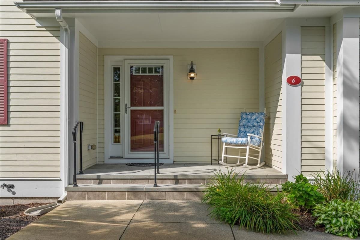 Condominium at 6 Lebaron Blvd # 6, Lakeville MA 02347, Lakeville, photo 6 of 42
