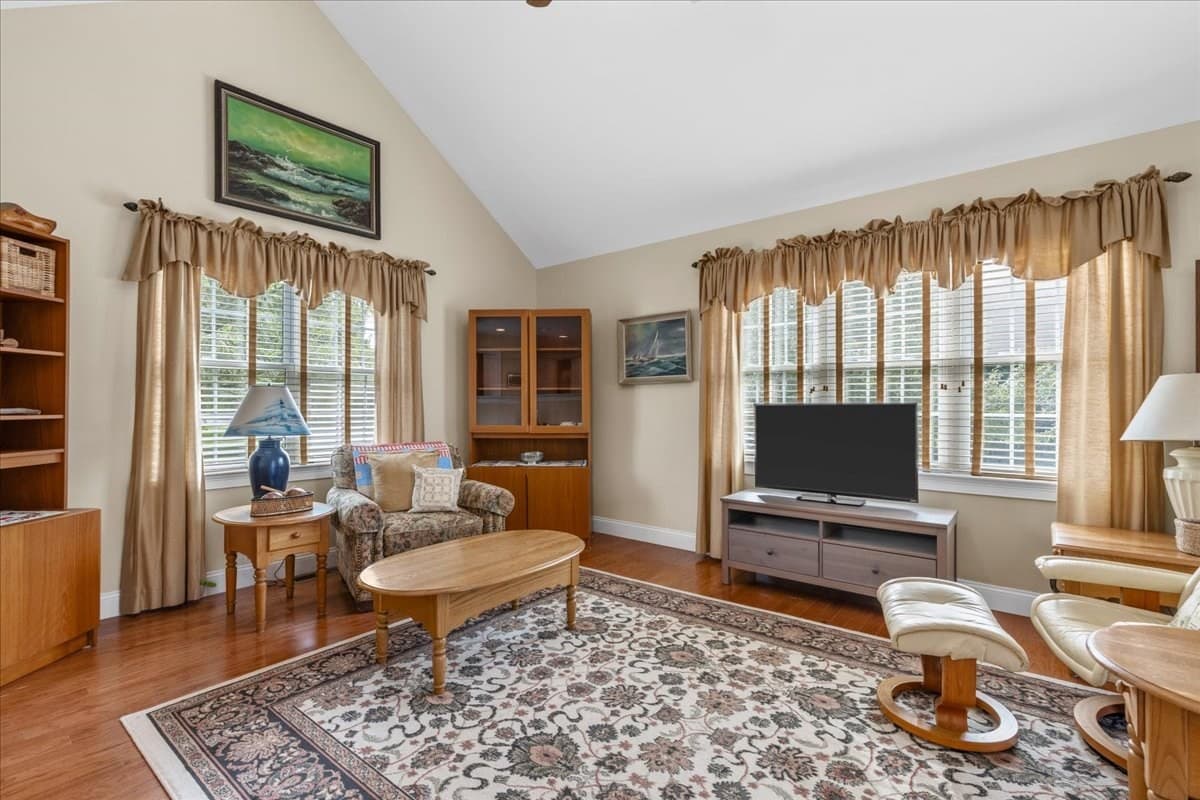 Condominium at 6 Lebaron Blvd # 6, Lakeville MA 02347, Lakeville, photo 9 of 42