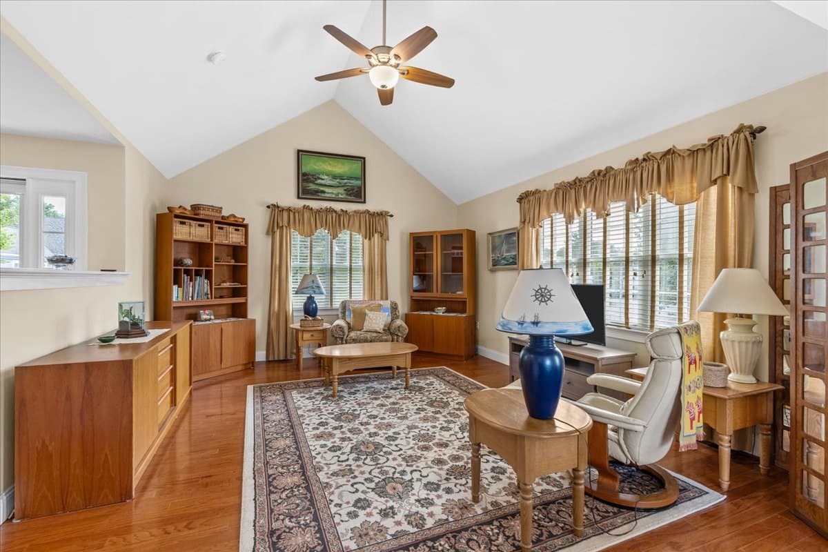 Condominium at 6 Lebaron Blvd # 6, Lakeville MA 02347, Lakeville, photo 8 of 42