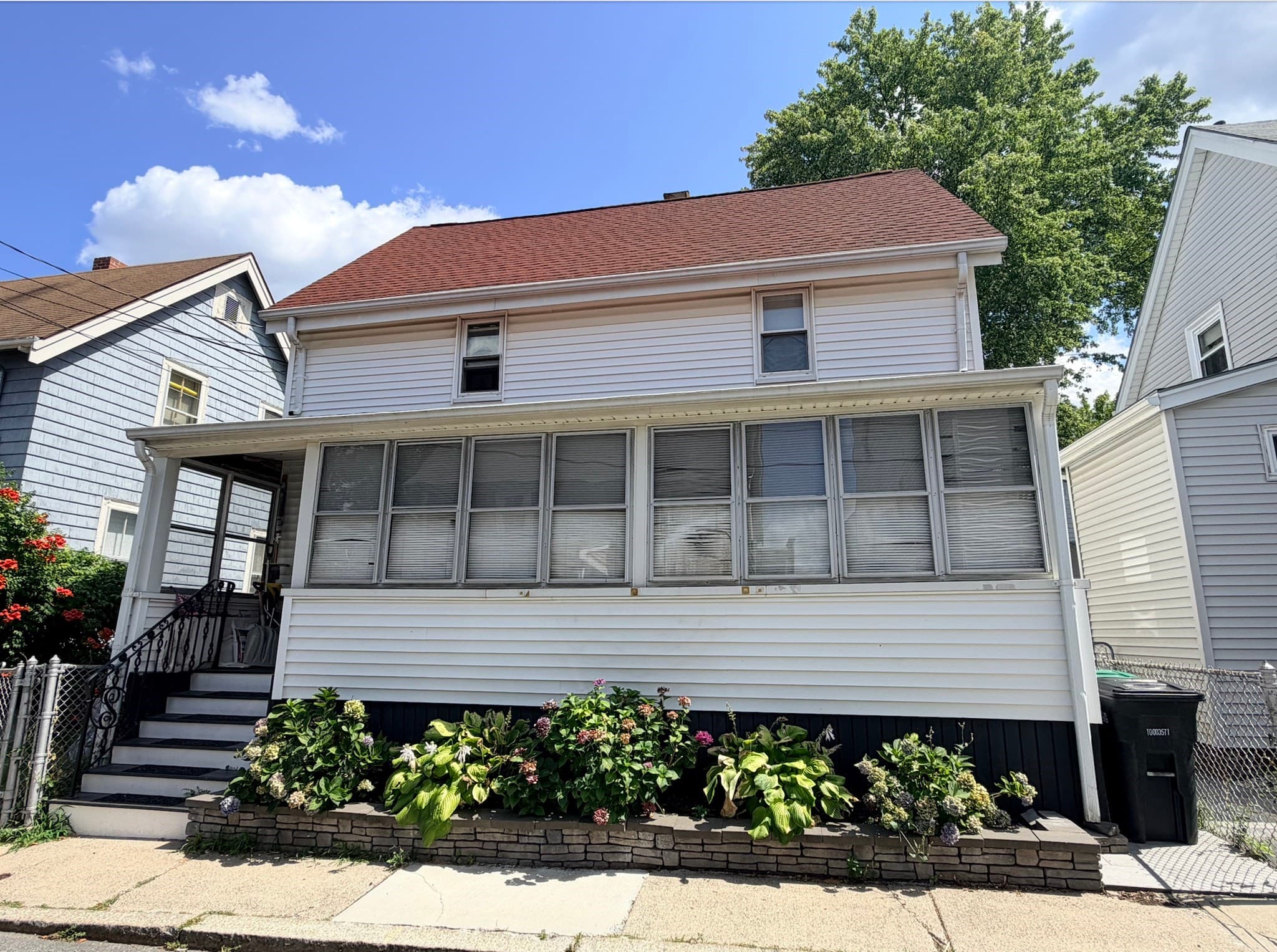 14 Henderson, Somerville MA 02145